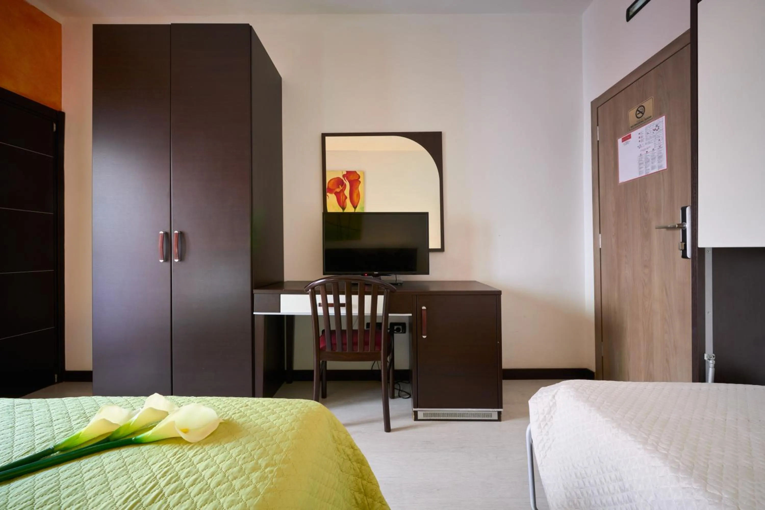 TV and multimedia, Bed in Hotel Villa Del Mar