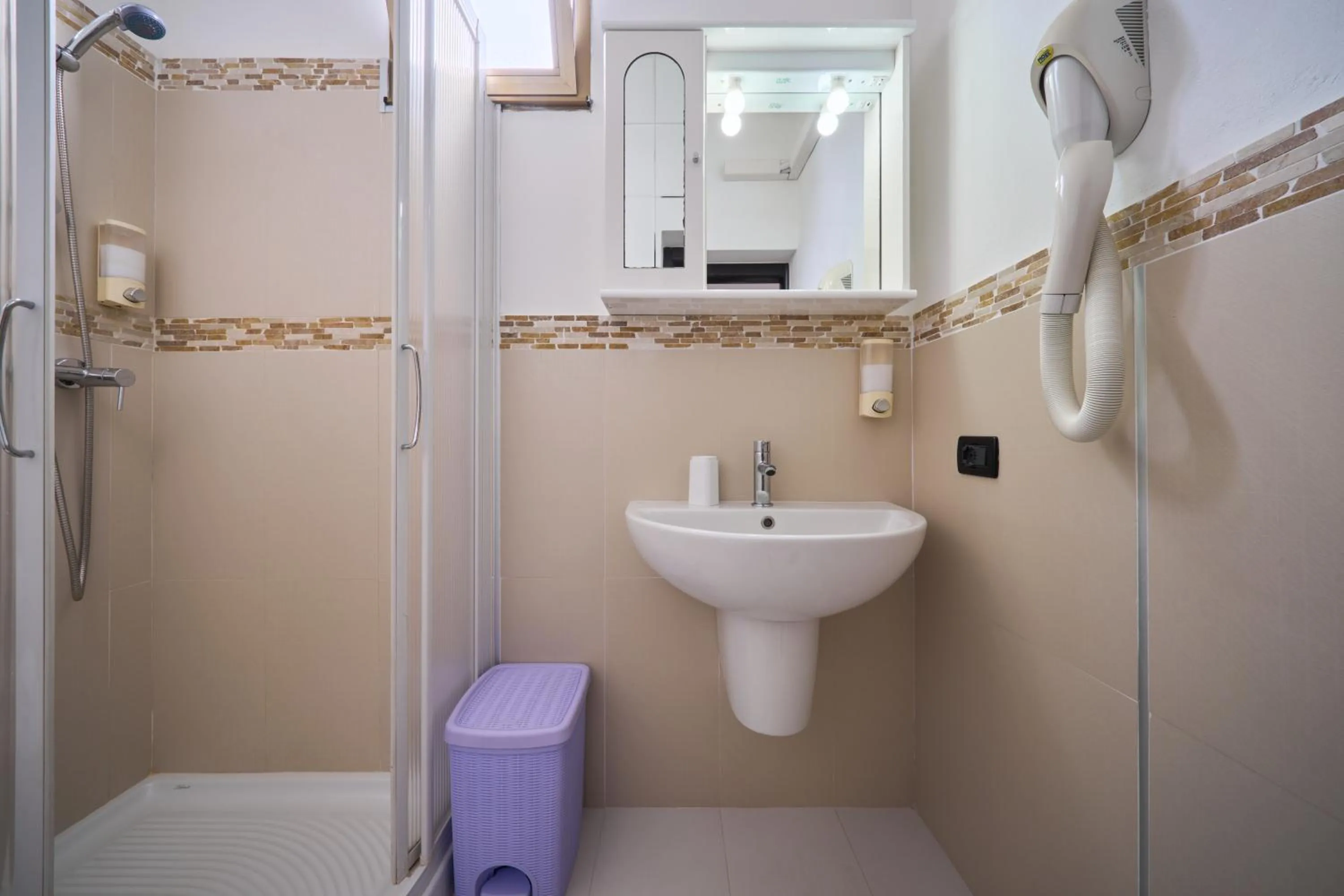 Shower in Hotel Villa Del Mar