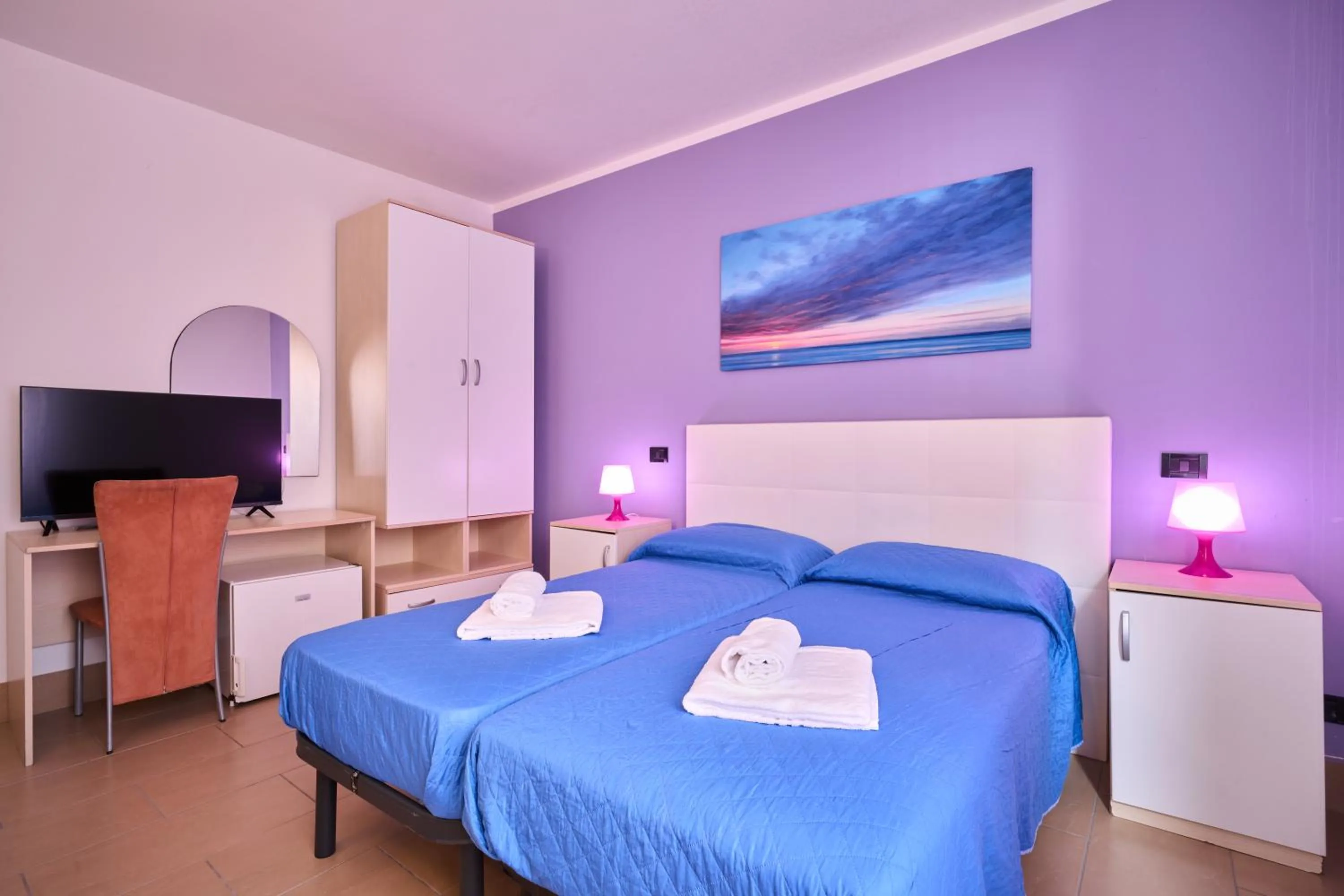 TV and multimedia, Bed in Hotel Villa Del Mar