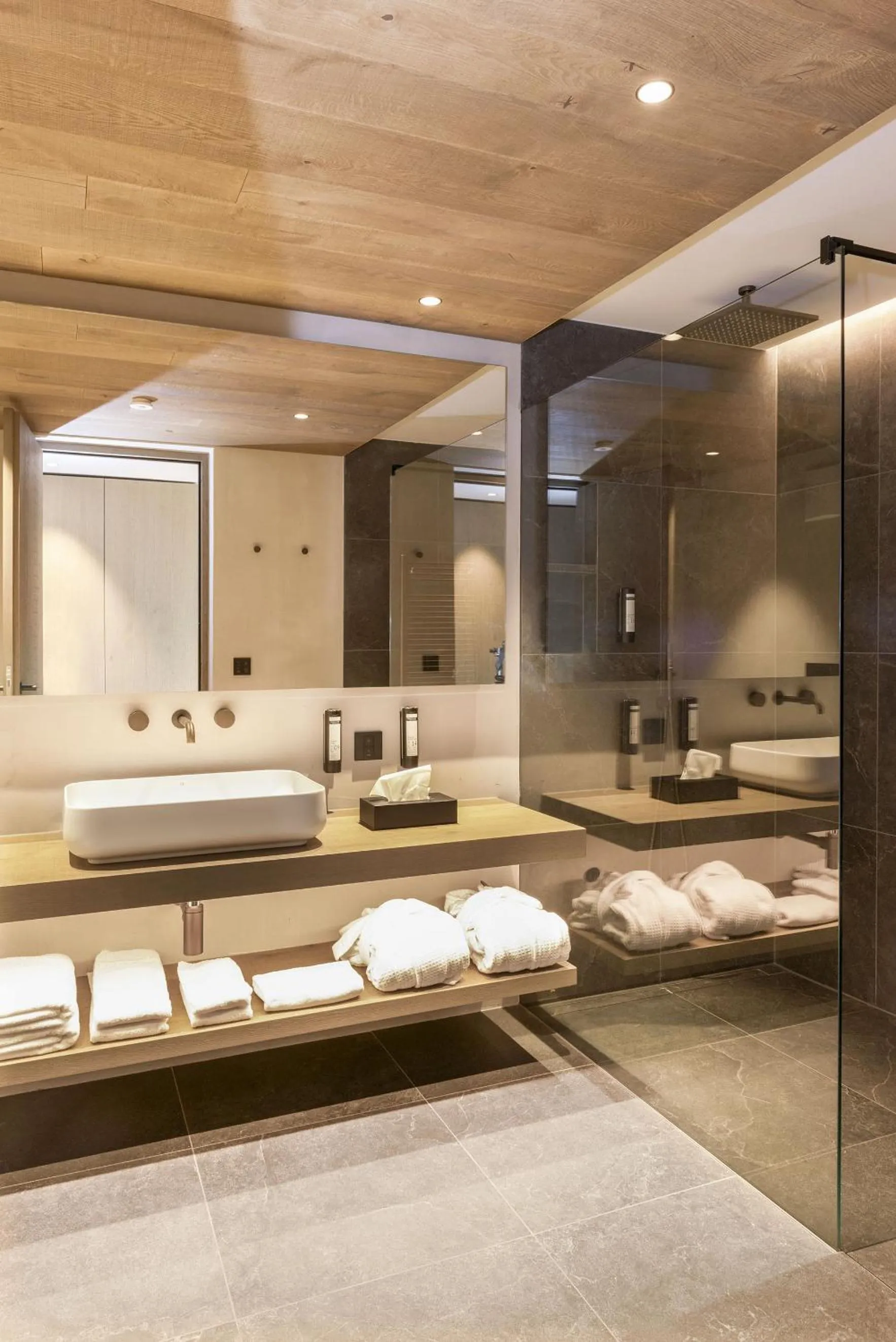 Bathroom in Hotel Olangerhof