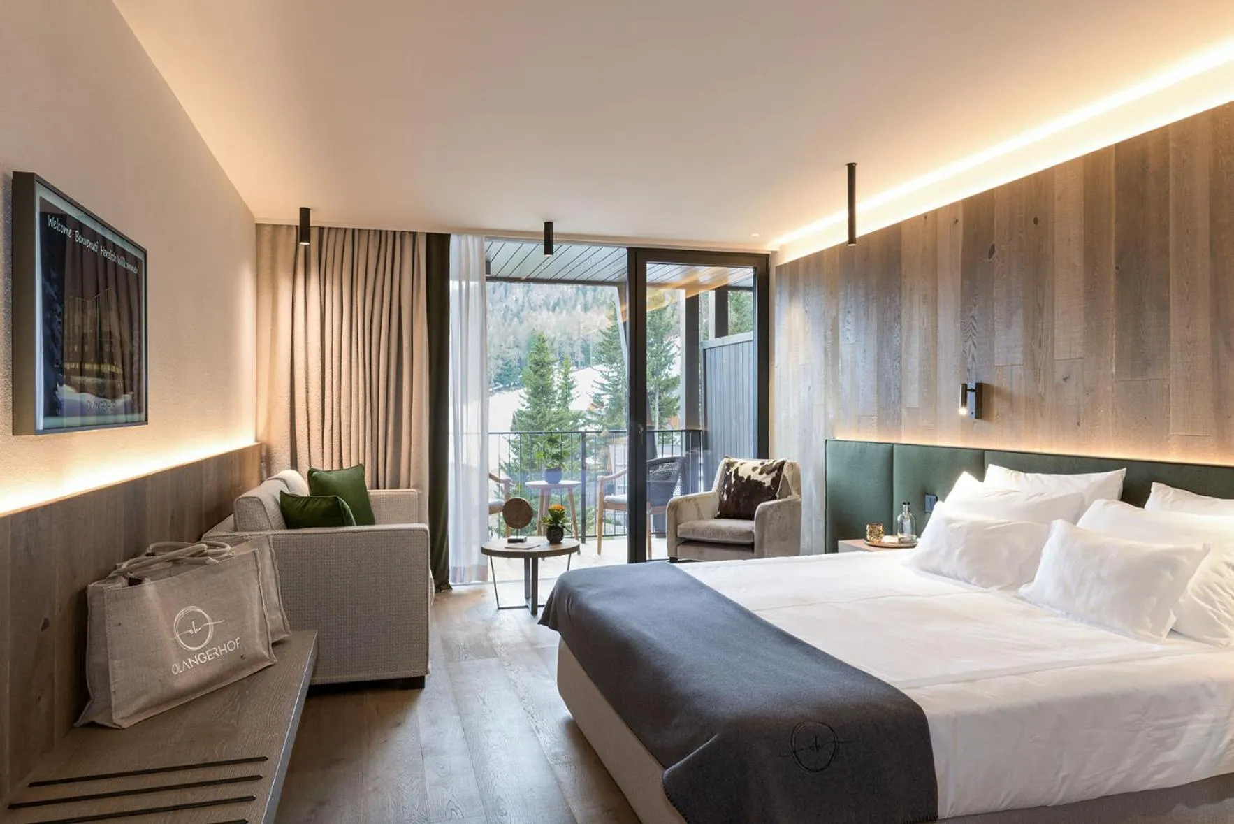 View (from property/room), Bed in Hotel Olangerhof