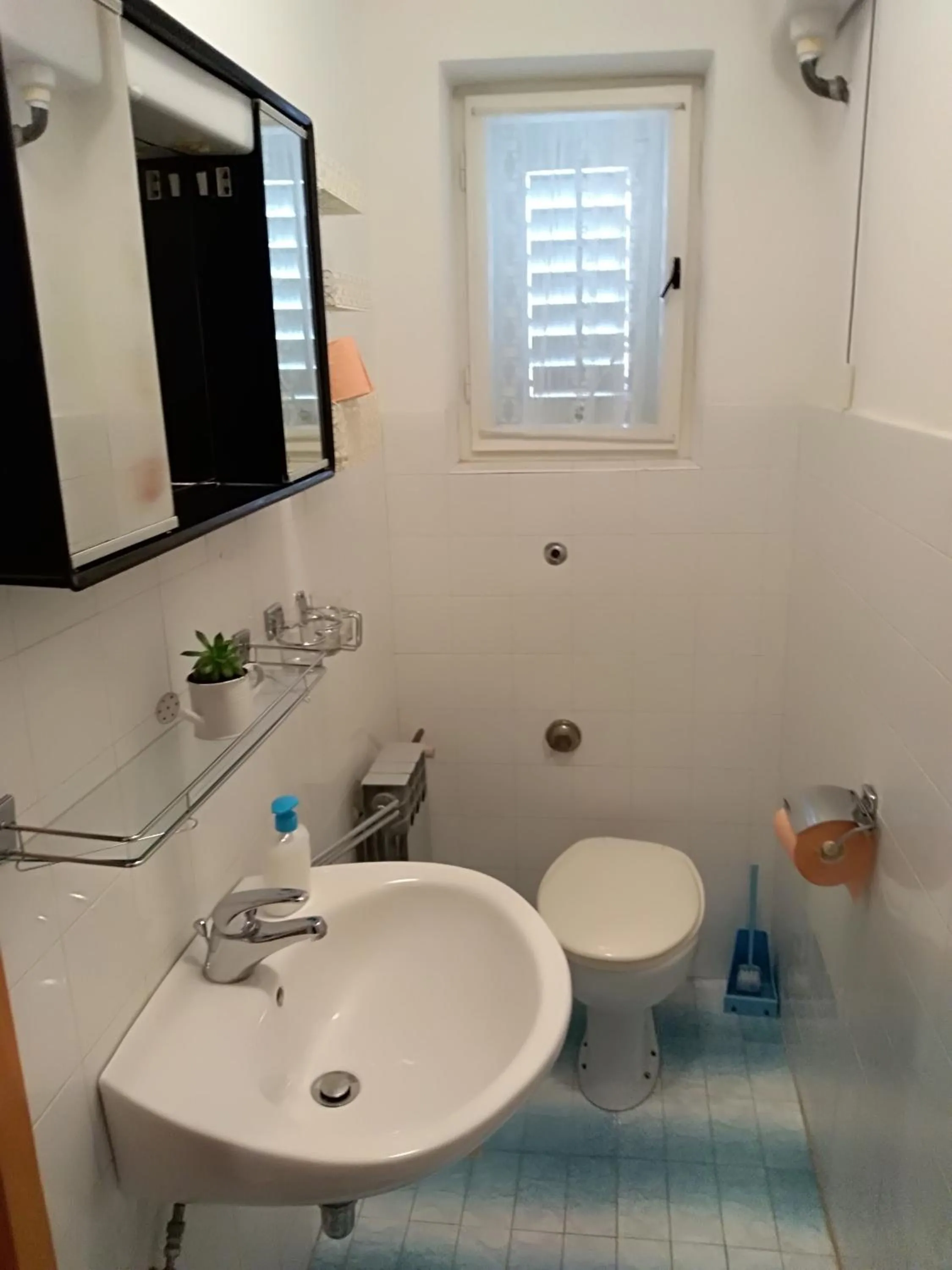Toilet in Villa Radić