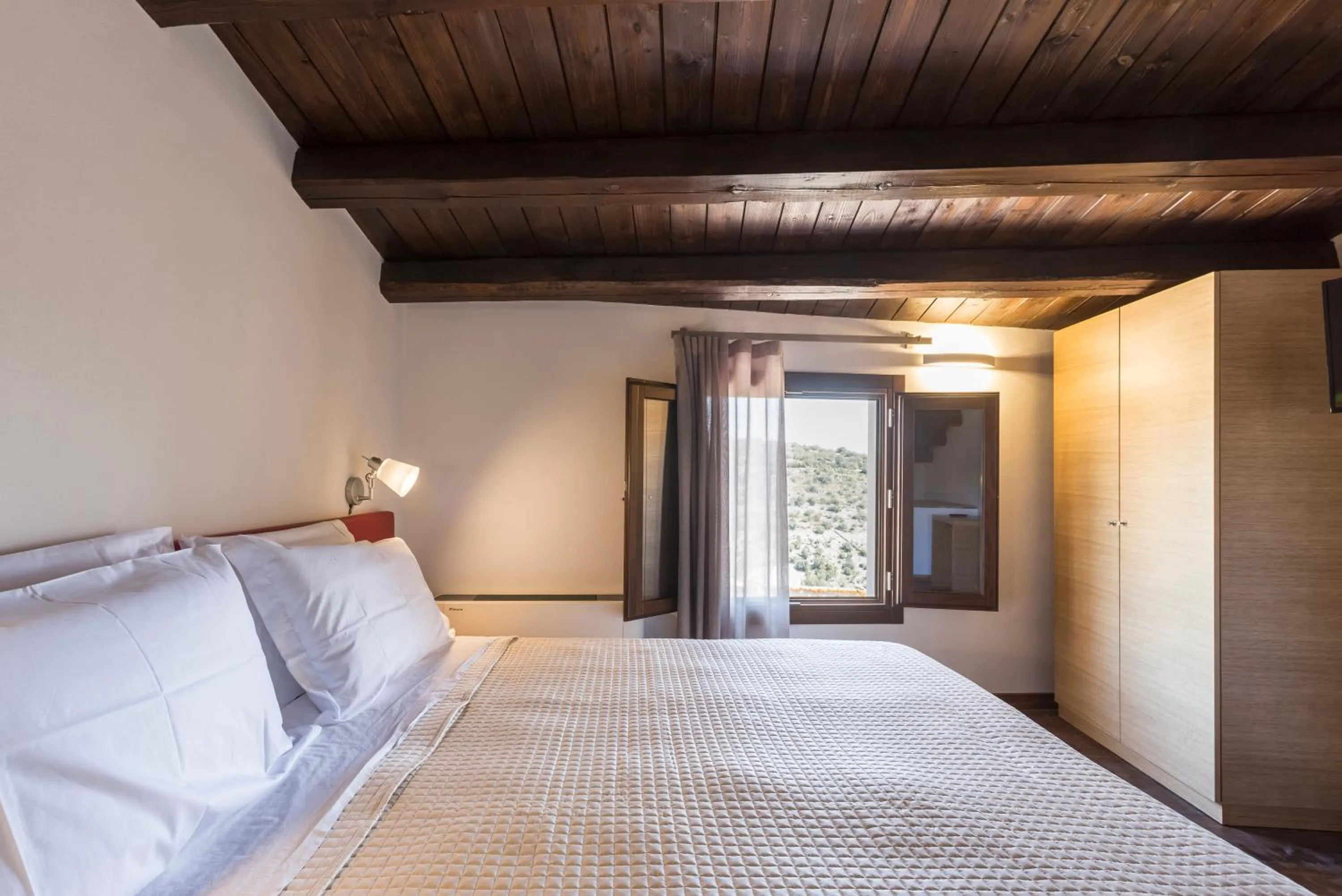 Photo of the whole room, Bed in Giardino Sul Duomo