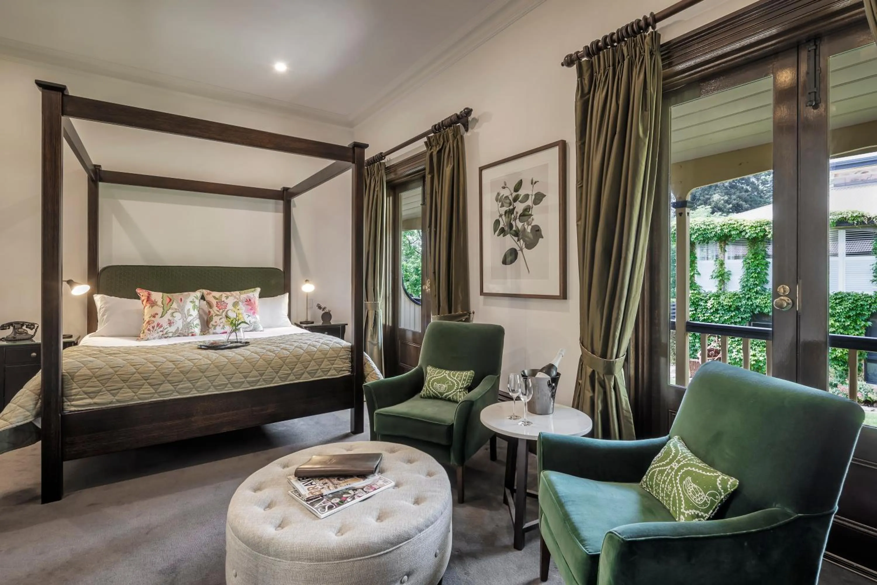 Bedroom, Bed in Mount Lofty House & Estate Adelaide Hills