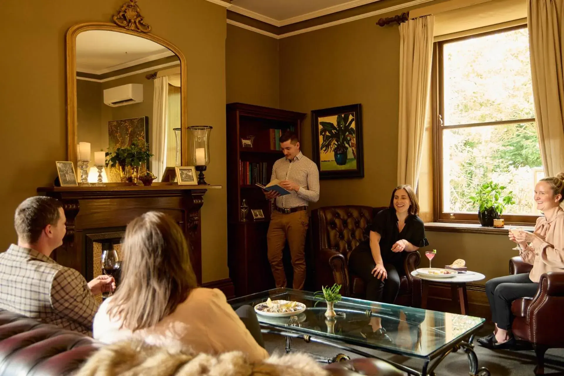 Lounge or bar in Mount Lofty House & Estate Adelaide Hills Lounge or bar in Mount Lofty House & Estate Adelaide Hills