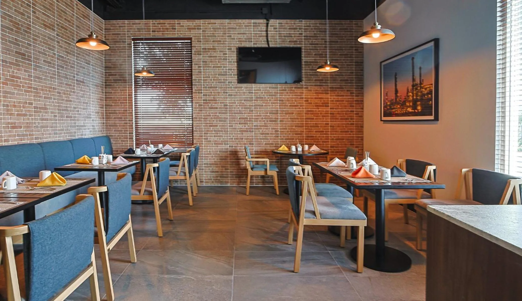 Restaurant/places to eat in Holiday Inn Reynosa Industrial Poniente by IHG