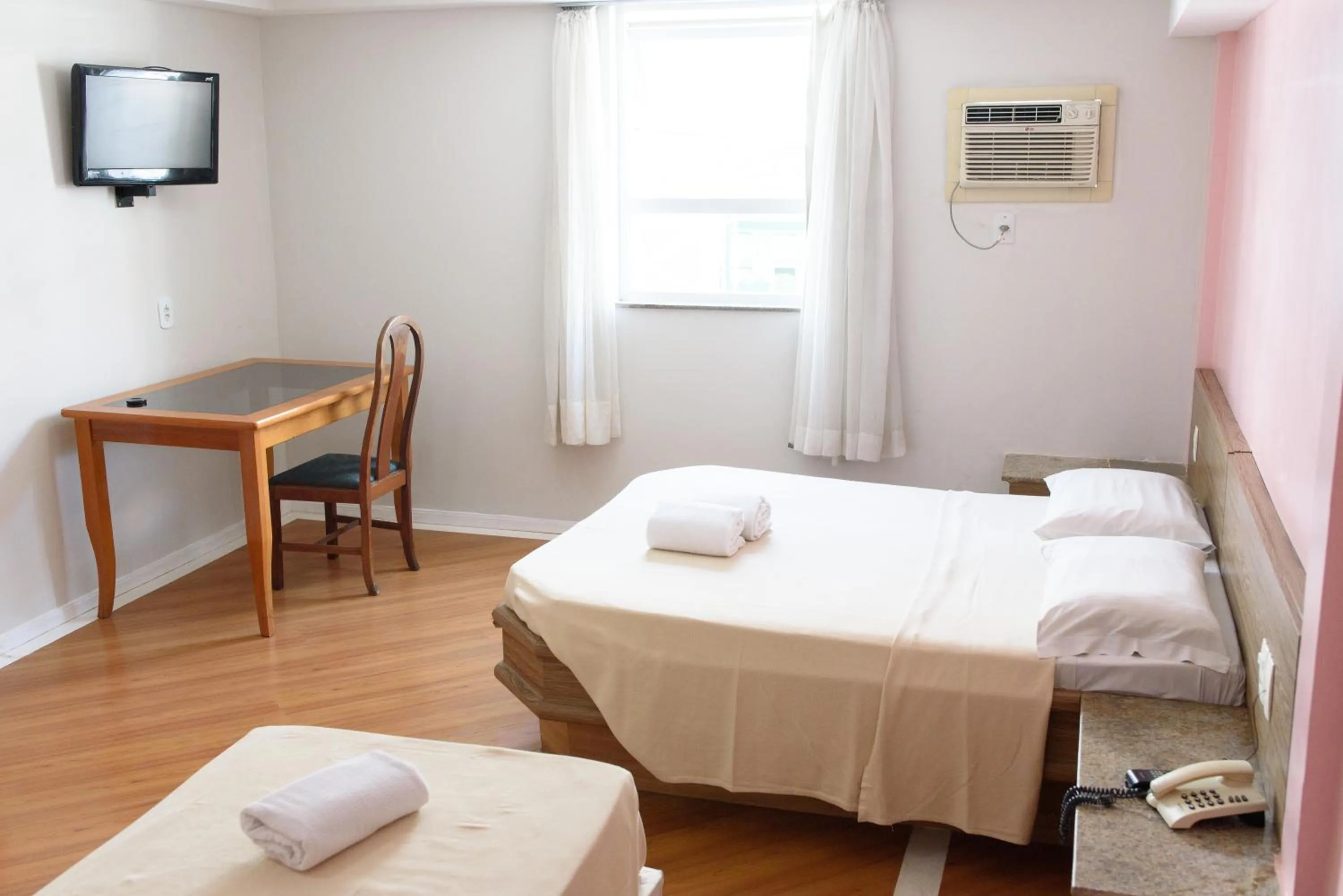 Bed in Gamboa Rio Hotel