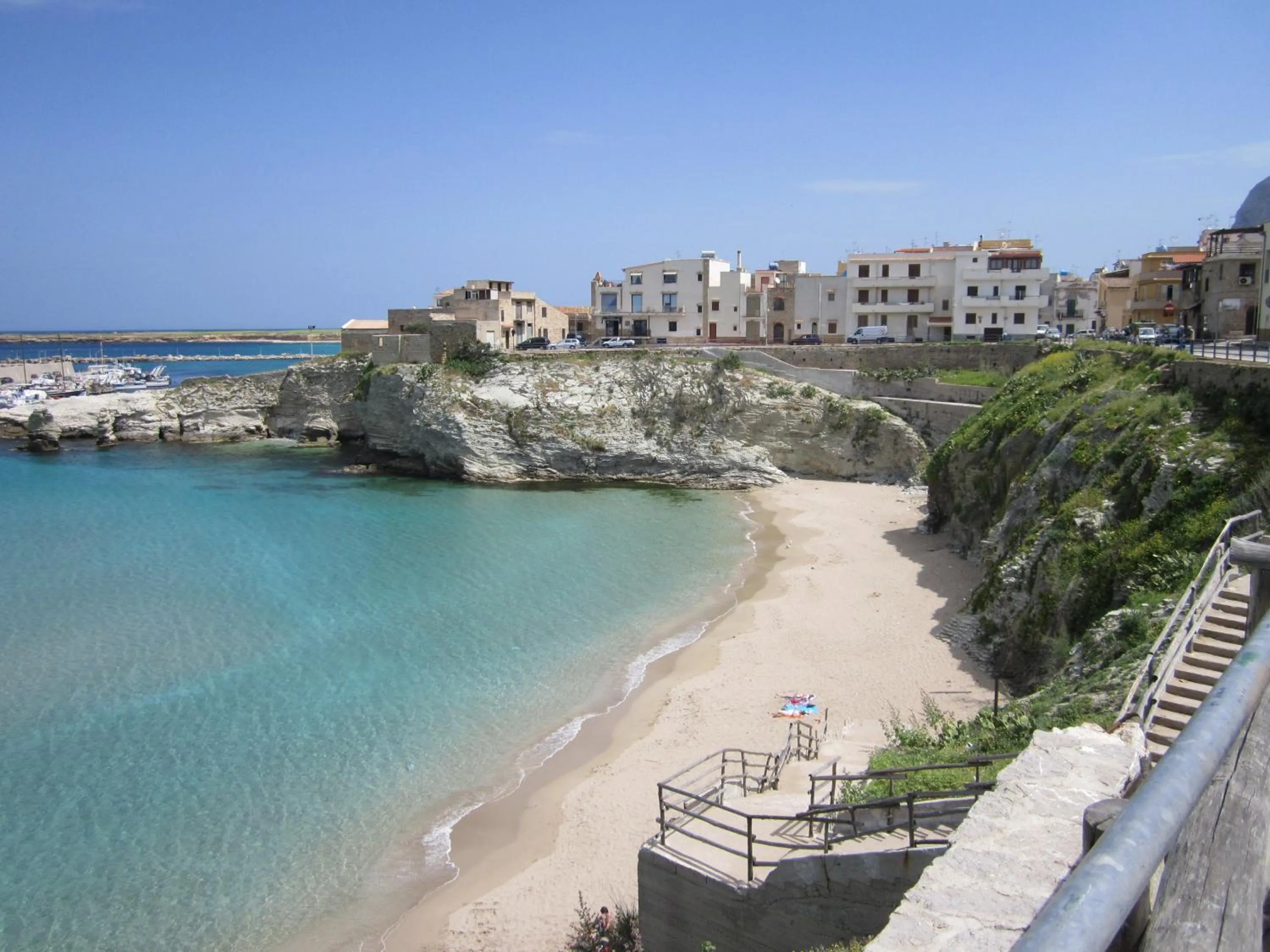 Beach in B&B Le Oasi