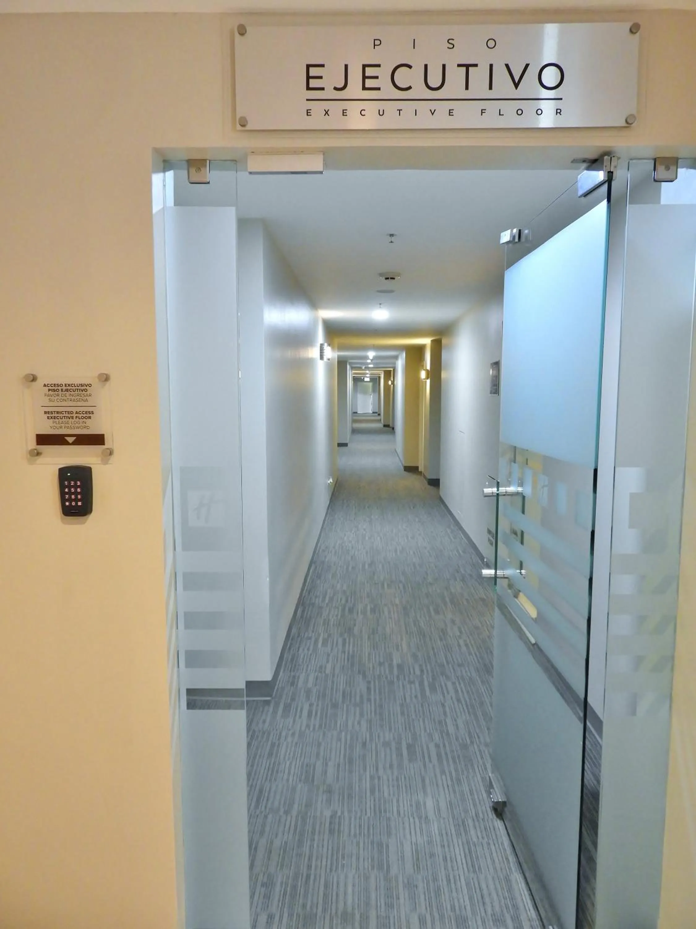 Lobby or reception in Holiday Inn Reynosa Zona Dorada by IHG