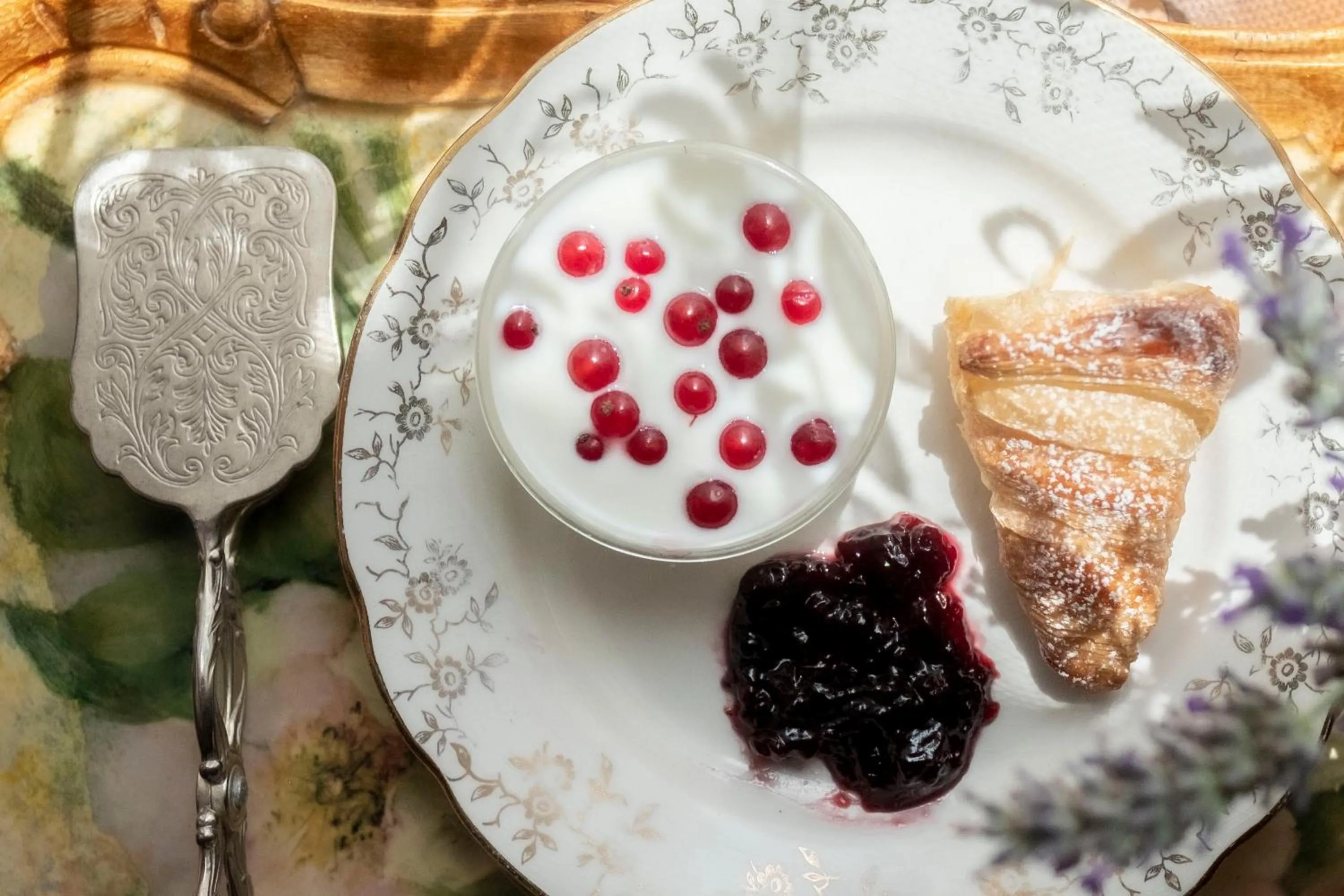 Continental breakfast in Villa Clodia Relais
