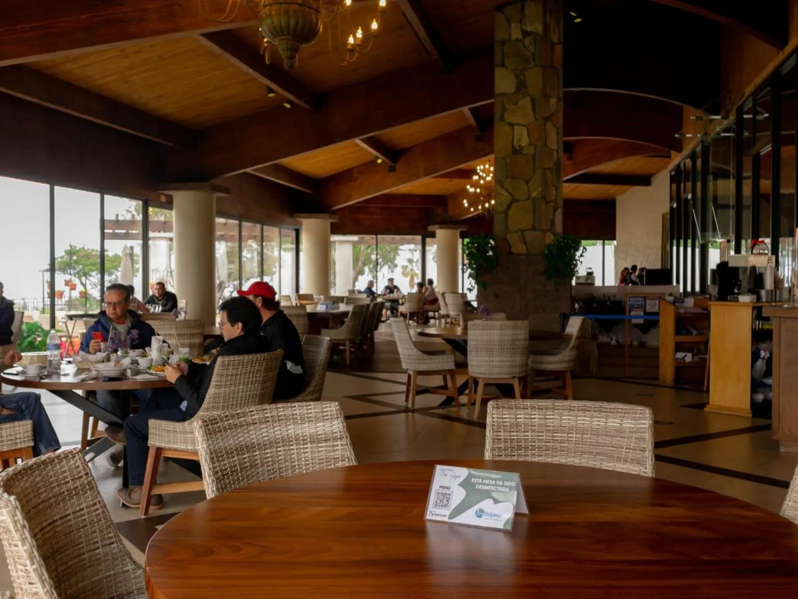 Restaurant/places to eat in Hacienda Bajamar