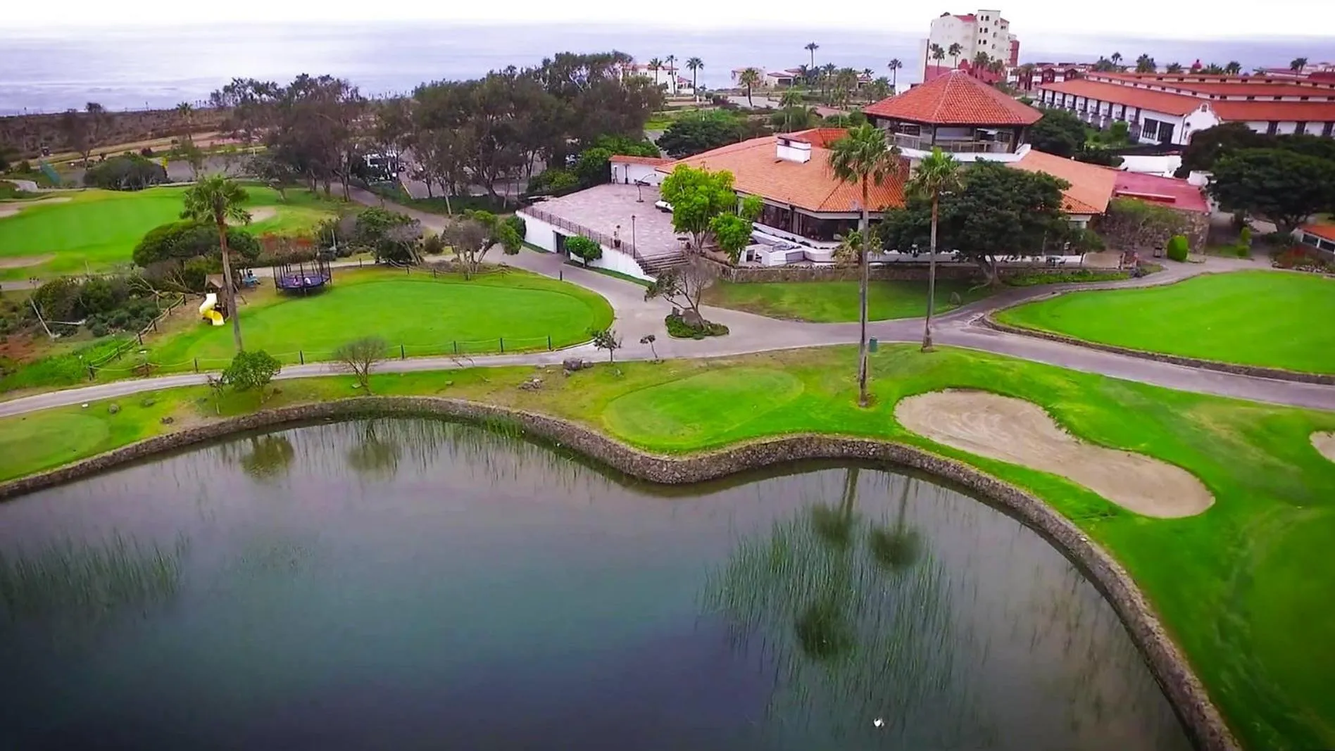 Property building in Hacienda Bajamar