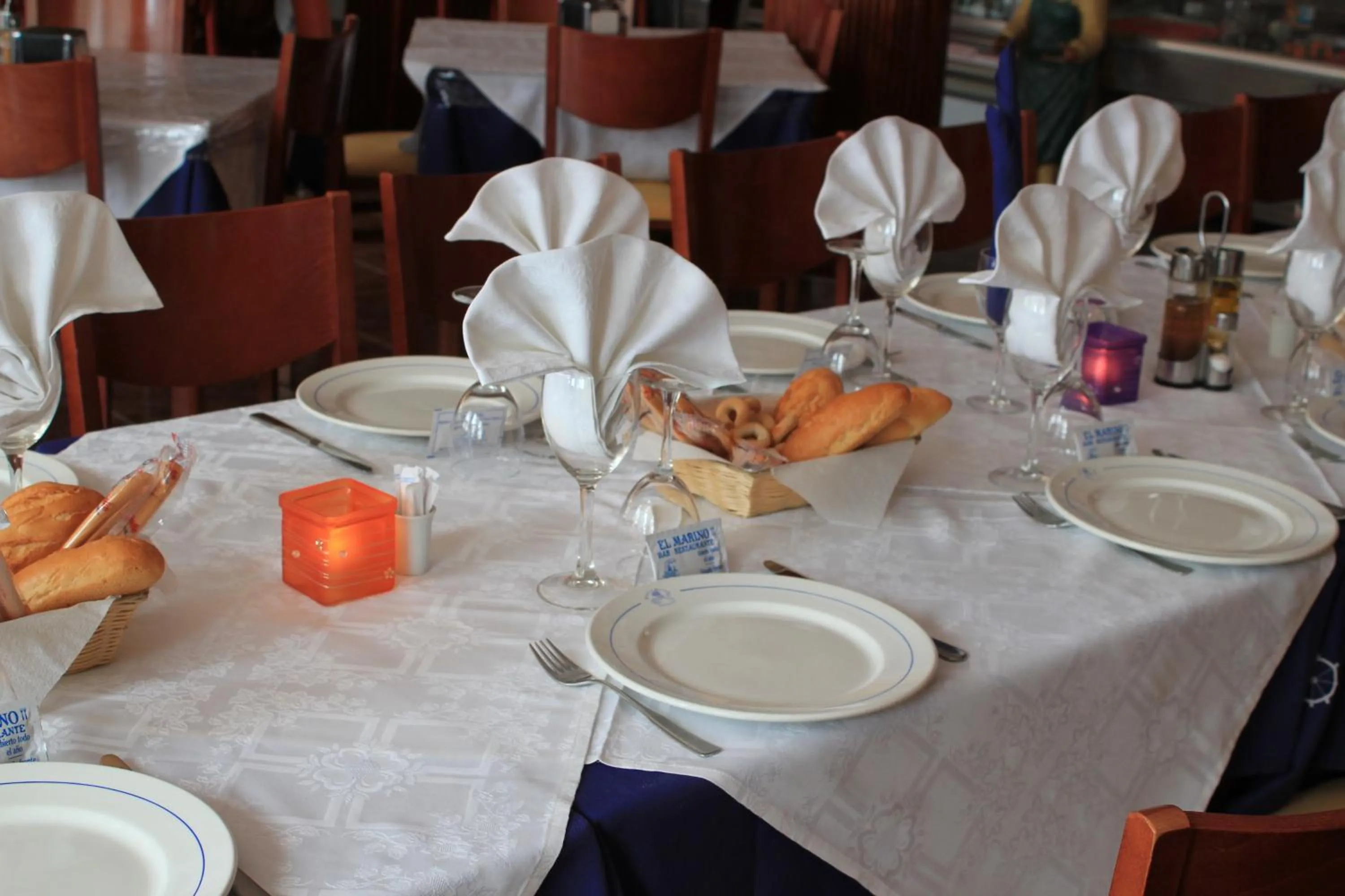 Restaurant/places to eat in Hotel El Marino