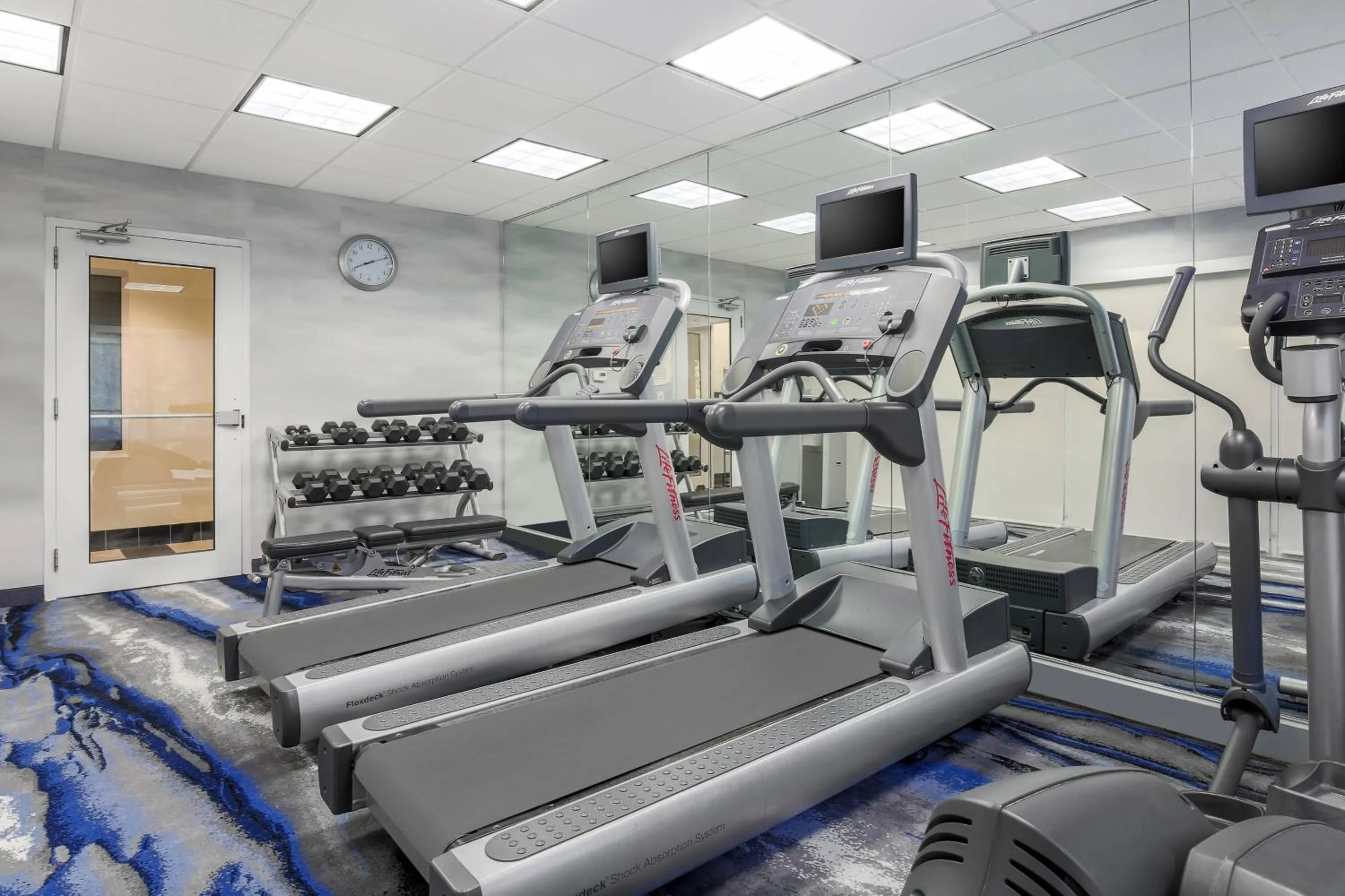 Fitness centre/facilities in Fairfield Inn & Suites by Marriott Mahwah