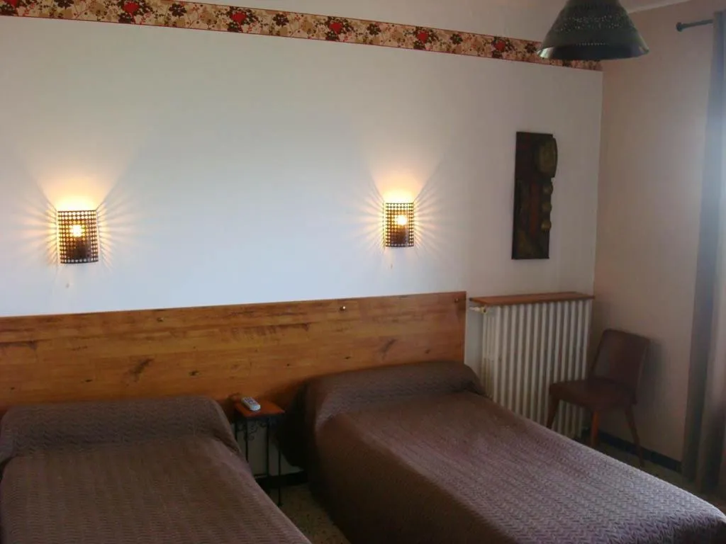 Photo of the whole room in Hôtel Restaurant Sole e Monte