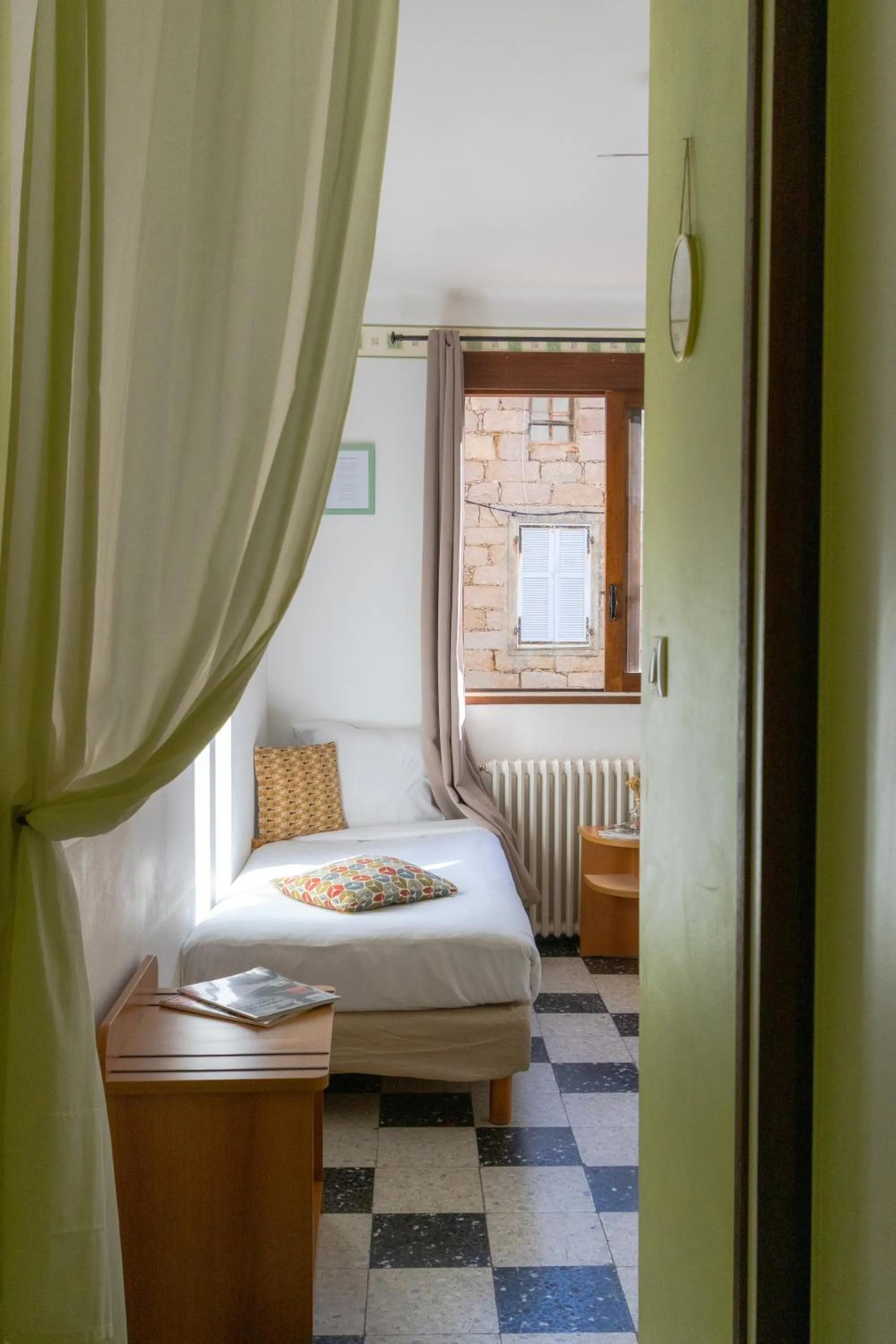 Bed in Hôtel Restaurant Sole e Monte