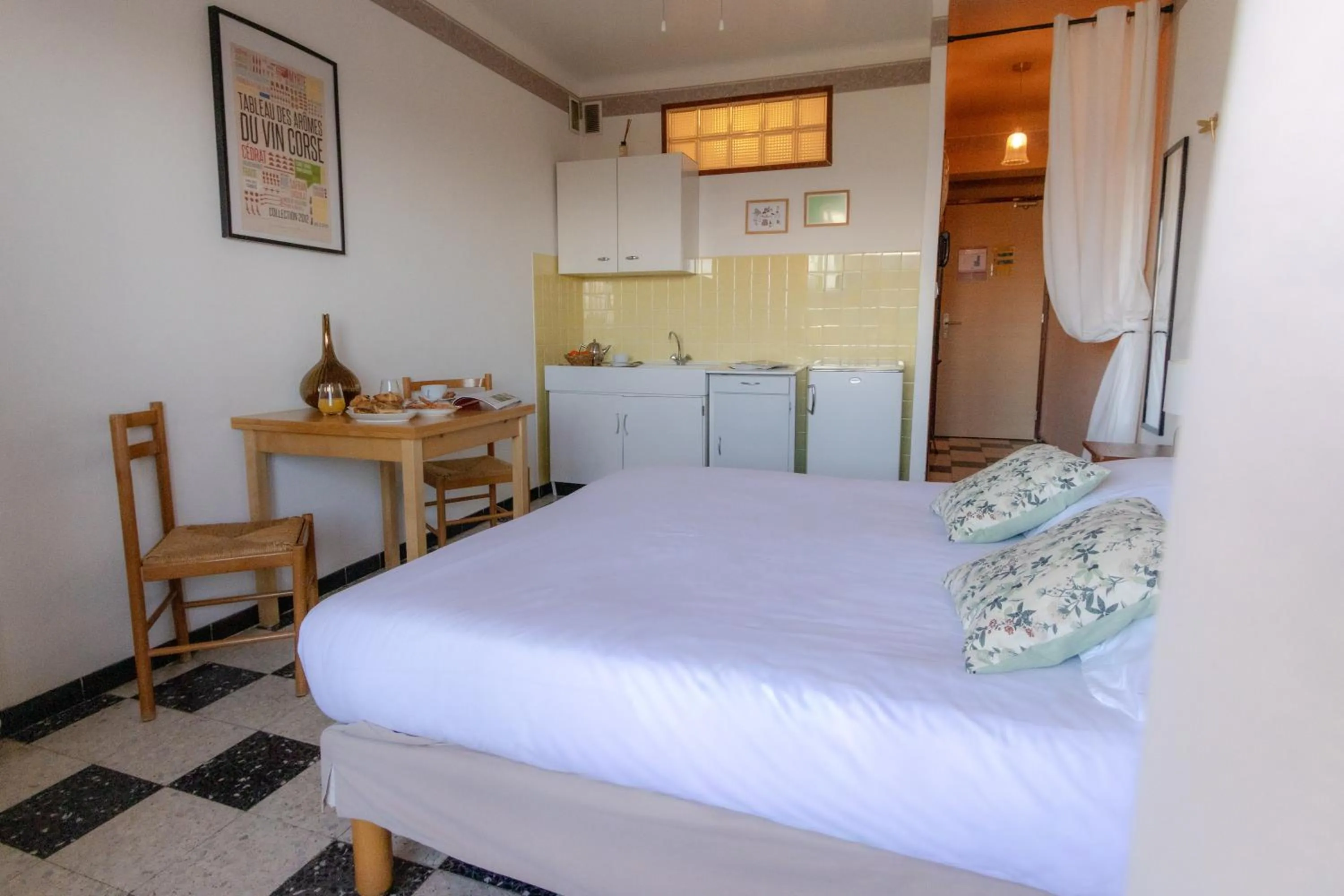 Bed in Hôtel Restaurant Sole e Monte