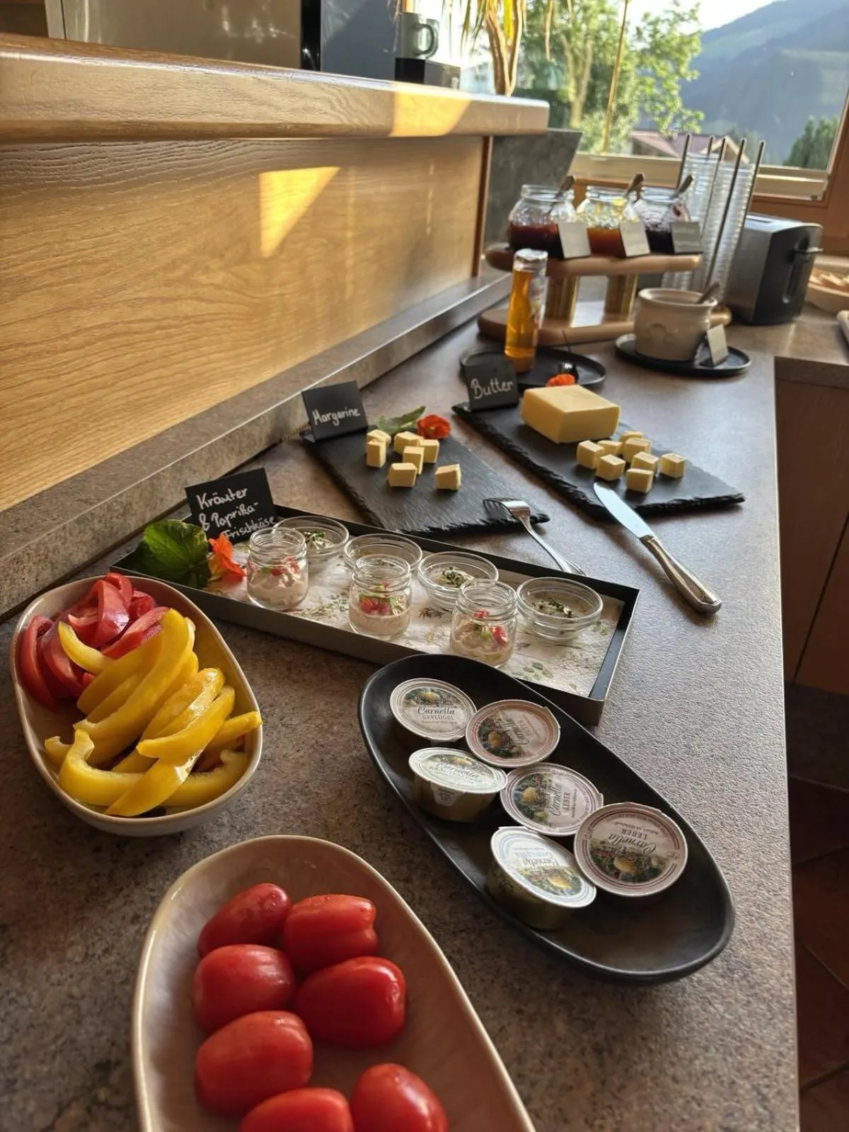 Buffet breakfast in Aparthotel Iris