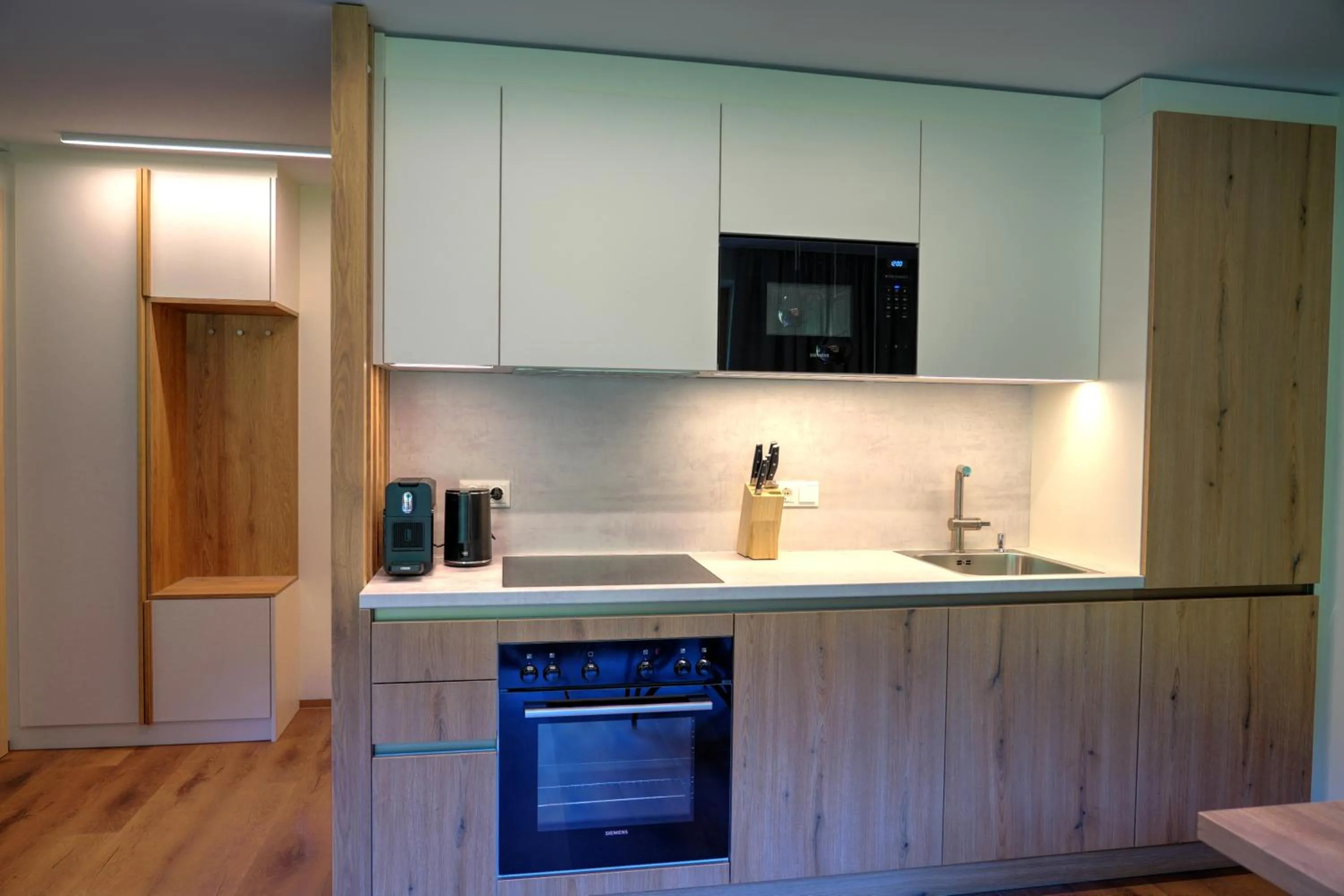 Coffee/tea facilities in Aparthotel Iris