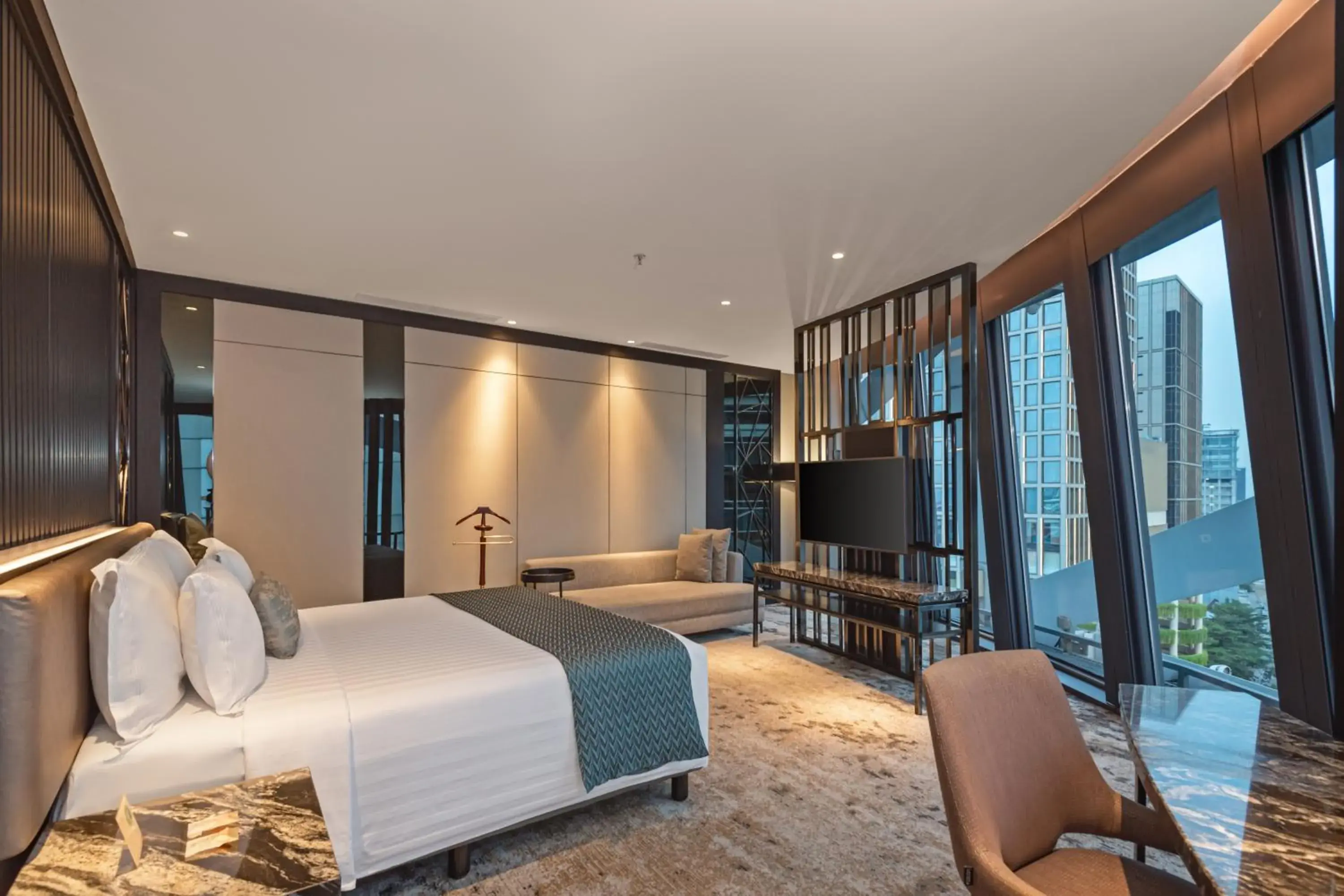 Executive Suite King in JHL Solitaire Gading Serpong Executive Suite King in JHL Solitaire Gading Serpong