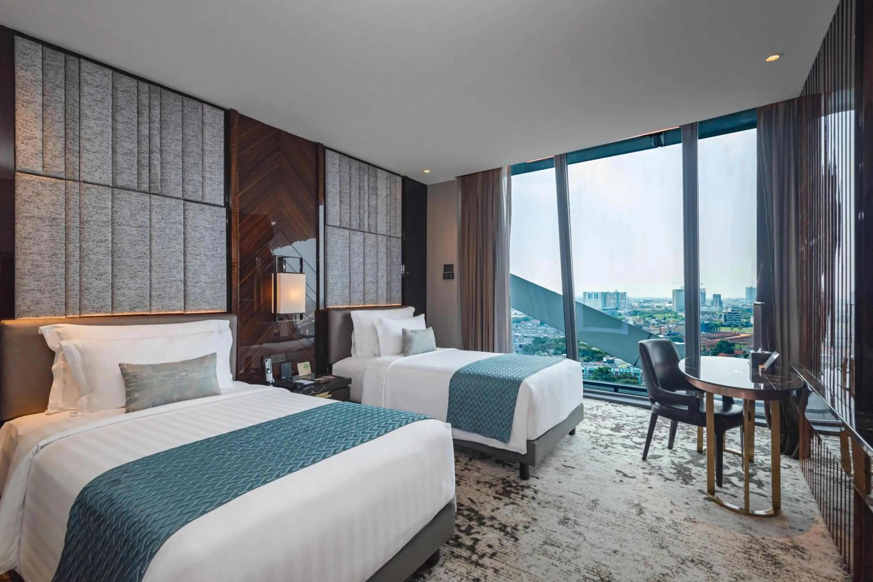 Bed in JHL Solitaire Gading Serpong