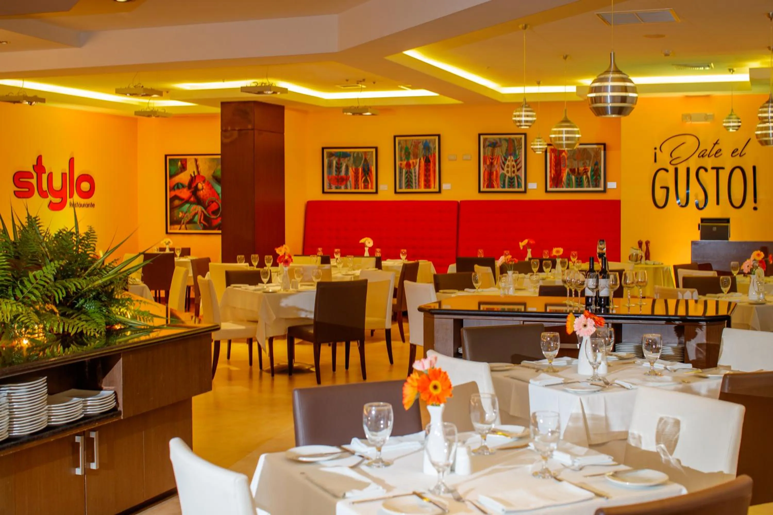 Restaurant/places to eat in Hotel Ciudad de David