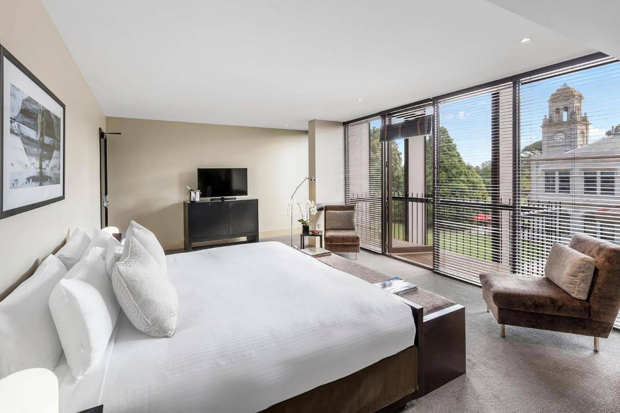 Bed in Lancemore Mansion Hotel Werribee Park