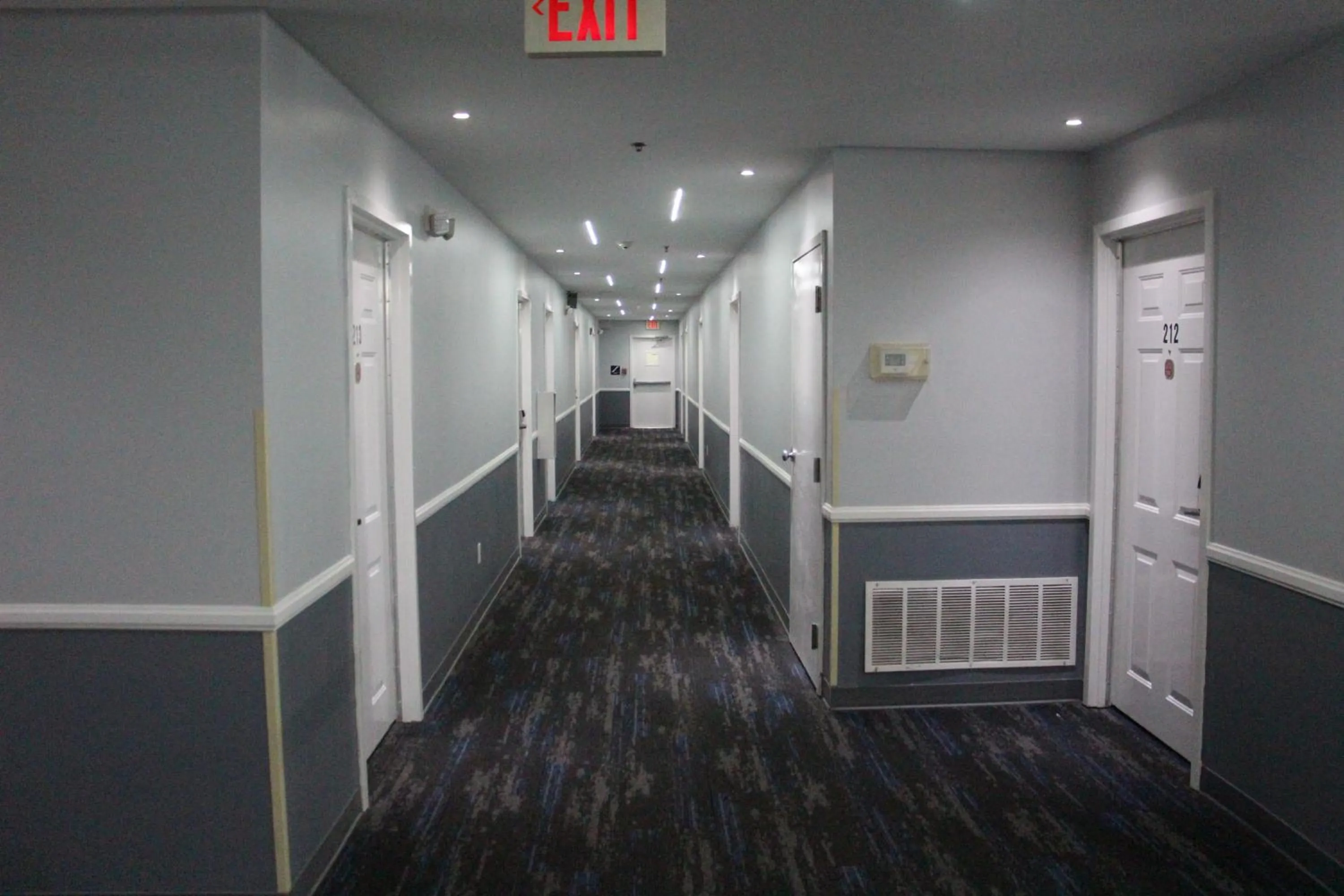 Douglas Inn & Suites