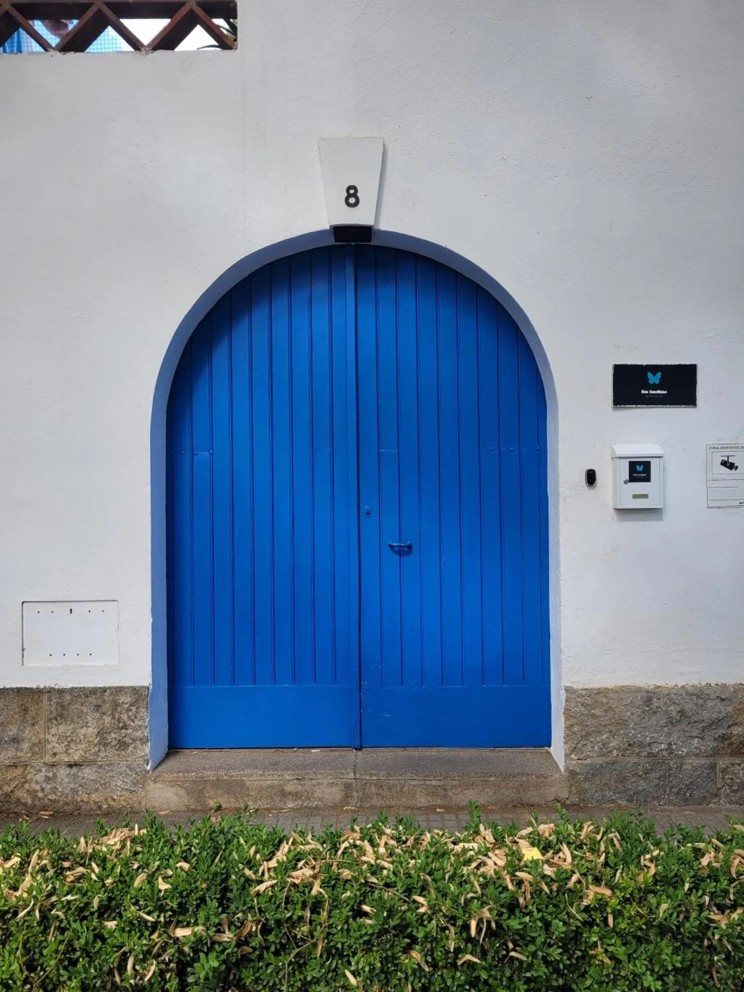 Facade/entrance in Can Cocollona