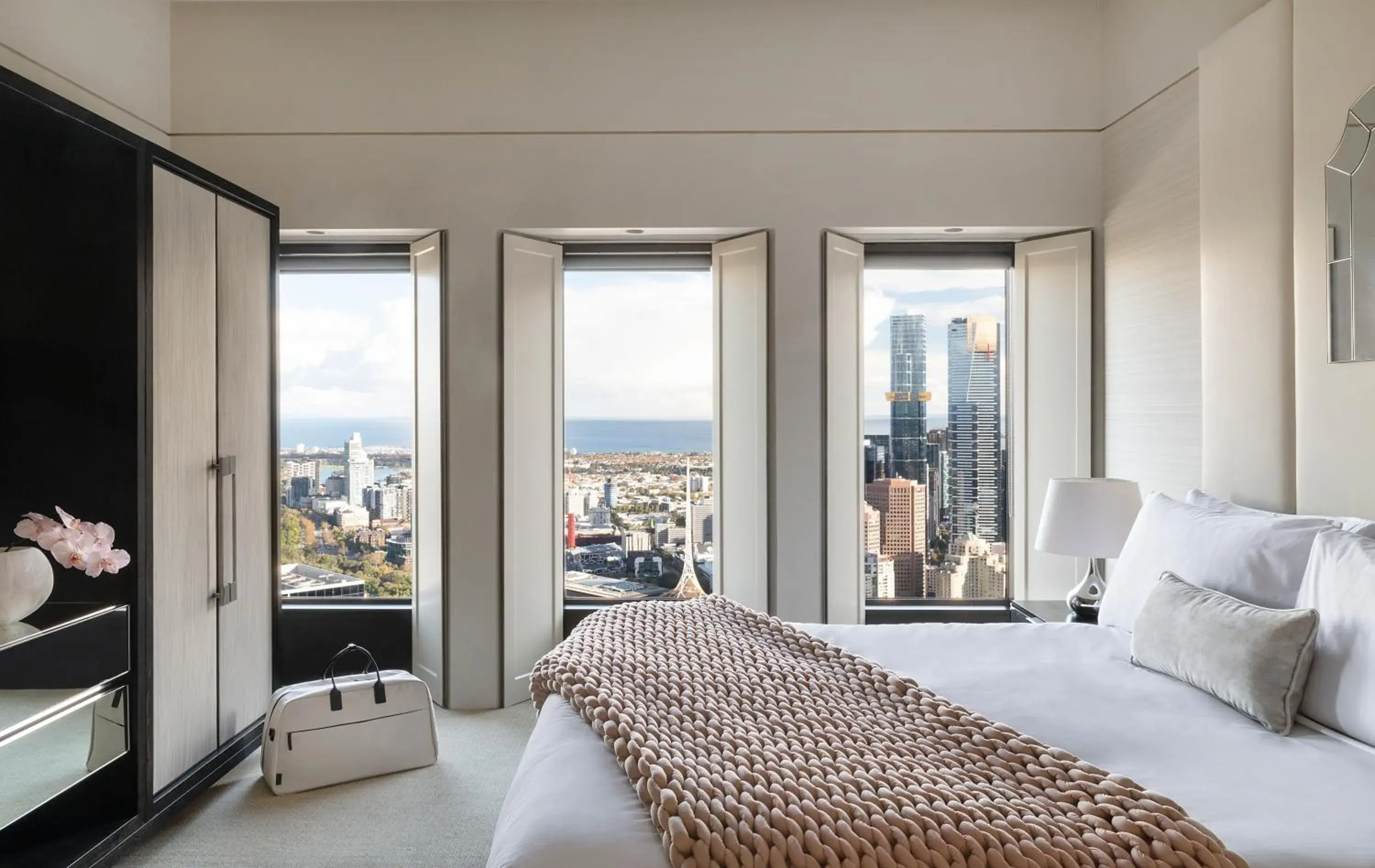 Property building, Bed in Sofitel Melbourne On Collins Property building, Bed in Sofitel Melbourne On Collins