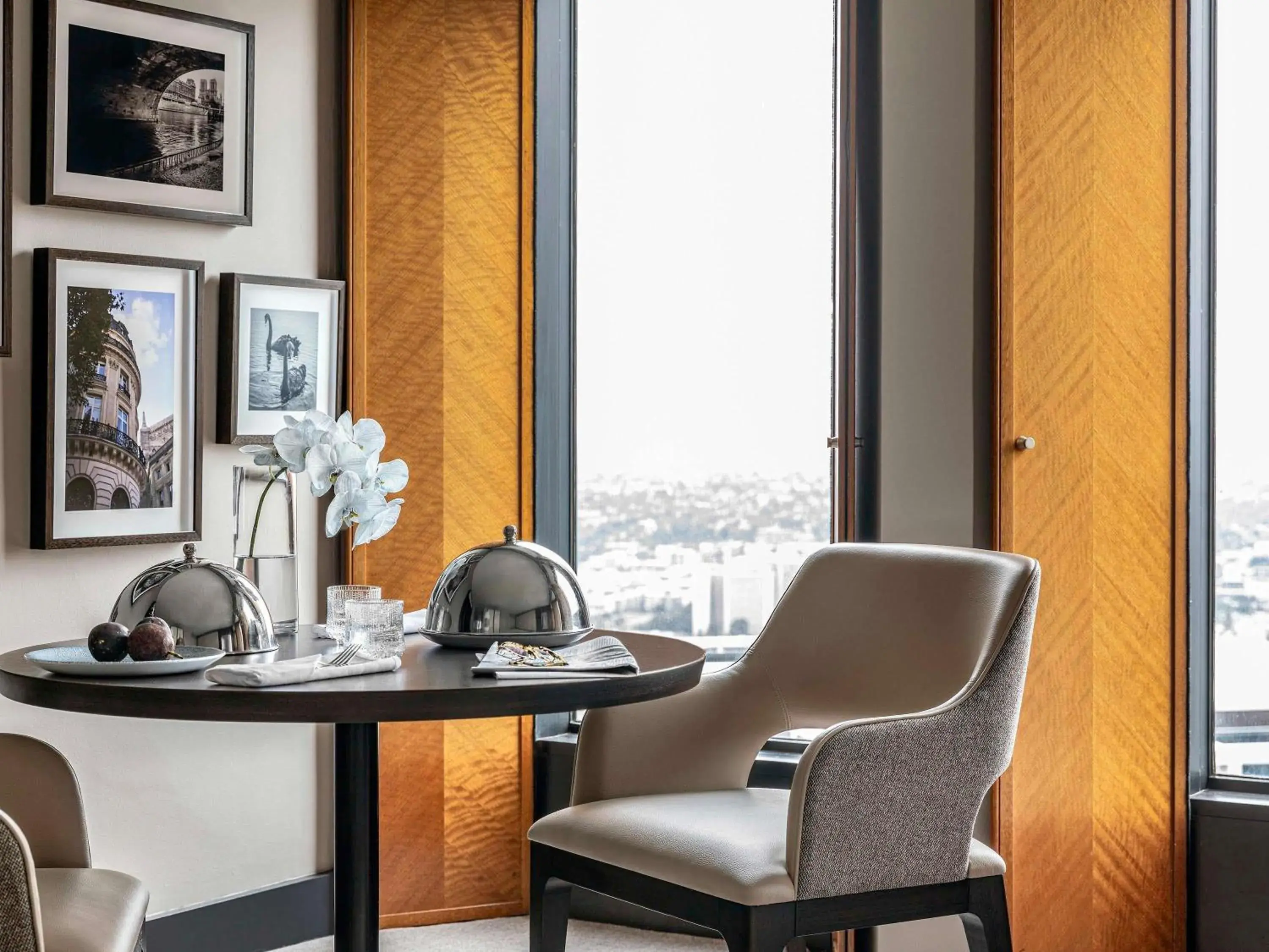 Luxury Club King Room with City View - single occupancy - Club Lounge Access in Sofitel Melbourne On Collins Luxury Club King Room with City View - single occupancy - Club Lounge Access in Sofitel Melbourne On Collins