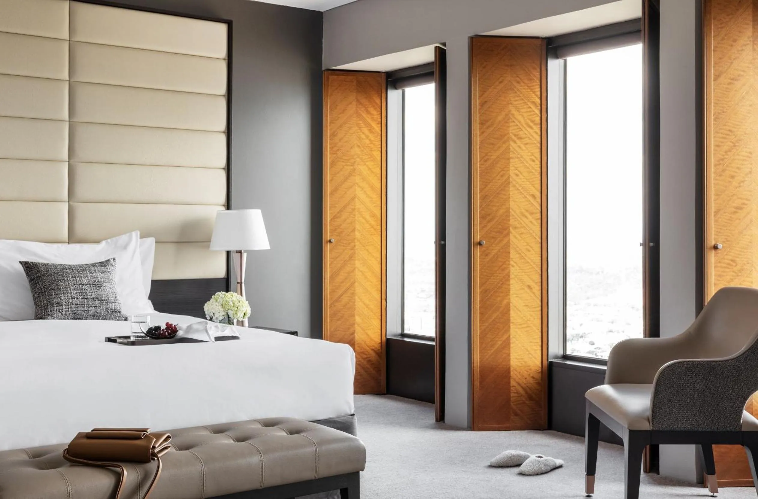 Property building, Bed in Sofitel Melbourne On Collins