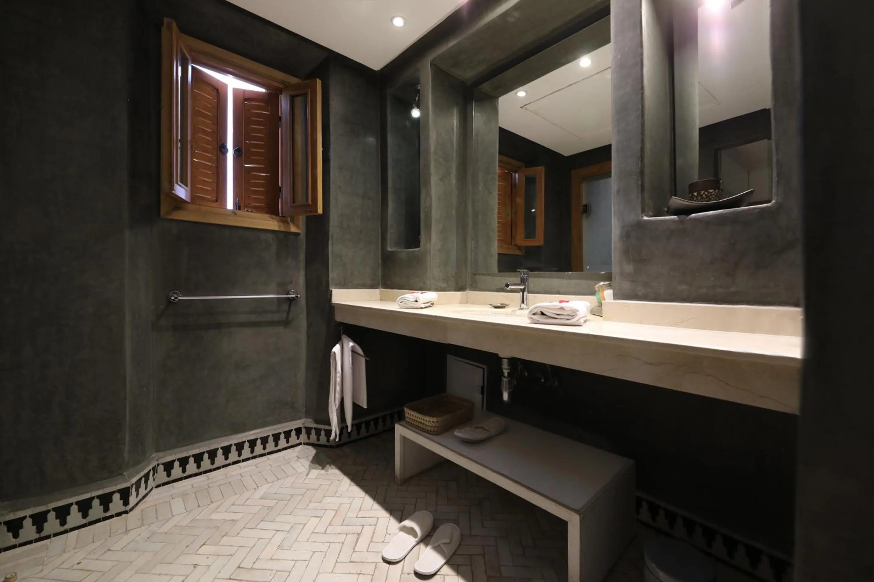 Bathroom in Riad L'Etoile D'Orient