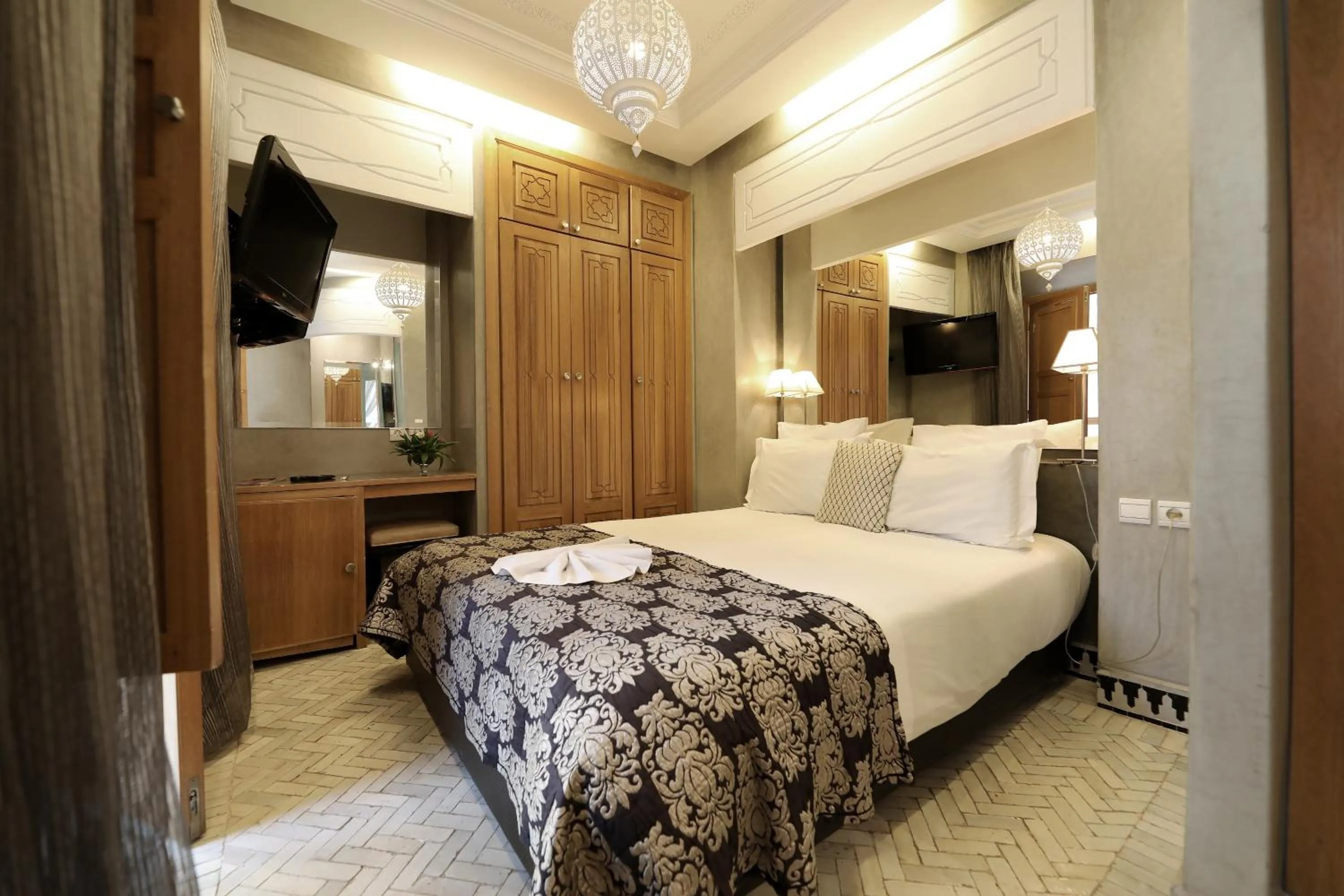 Bedroom, Bed in Riad L'Etoile D'Orient