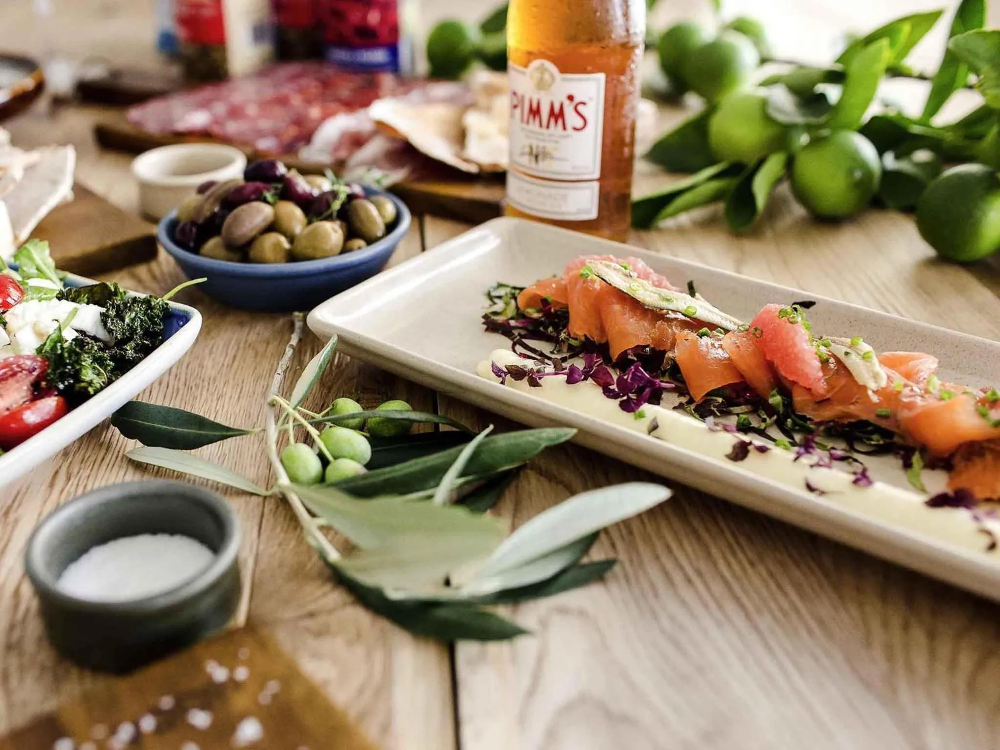 Lounge or bar in Mercure Perth