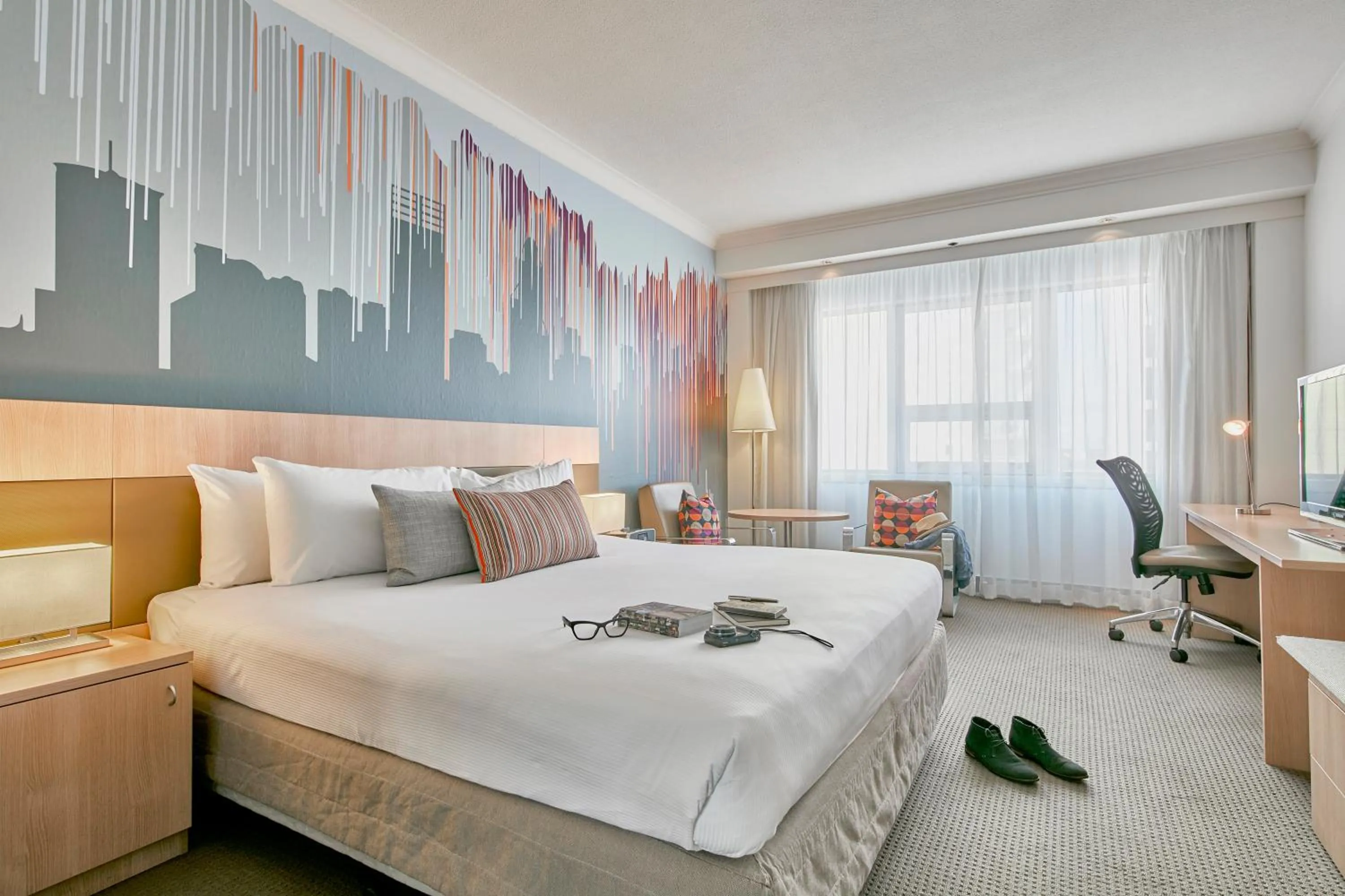 Photo of the whole room, Bed in Mercure Perth