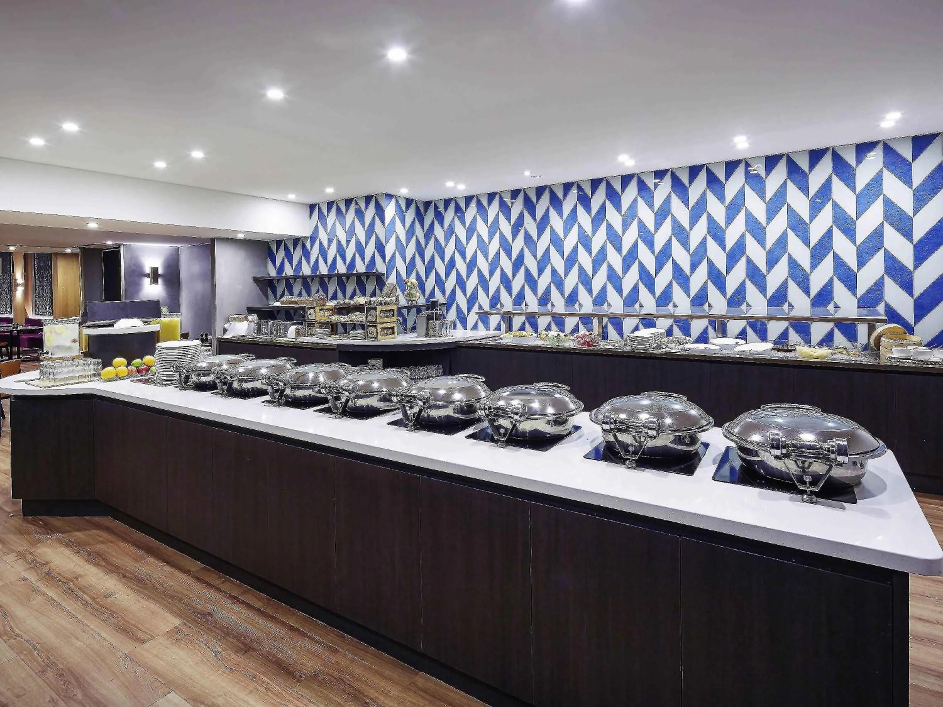 Restaurant/places to eat in Mercure Perth