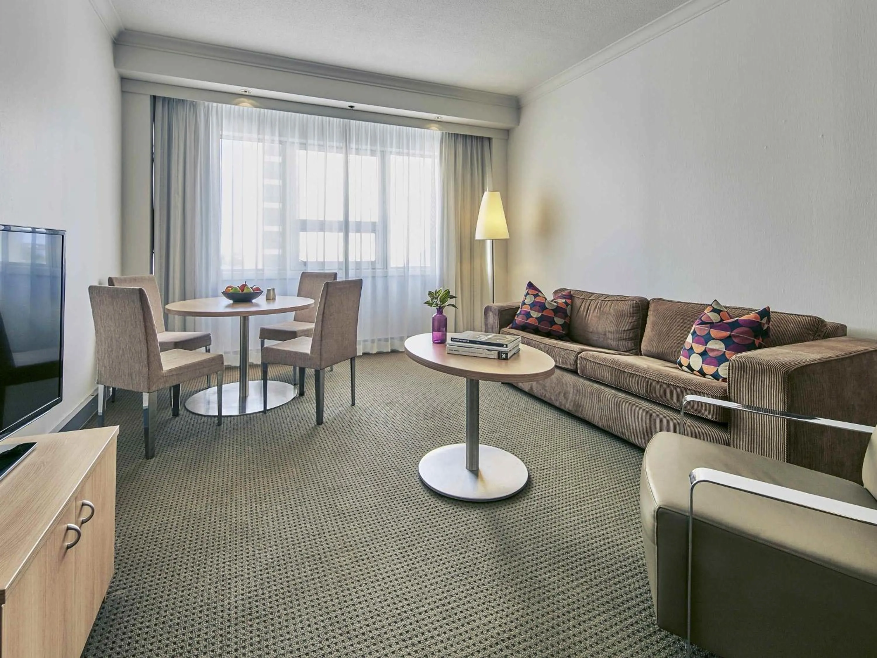 Bedroom in Mercure Perth