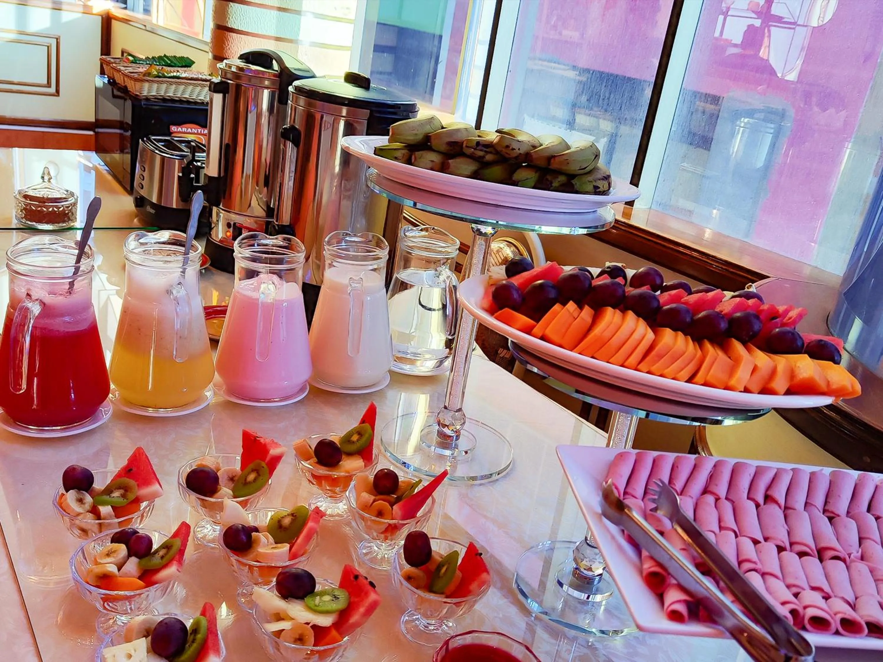 Breakfast in Hotel Diamante Azul