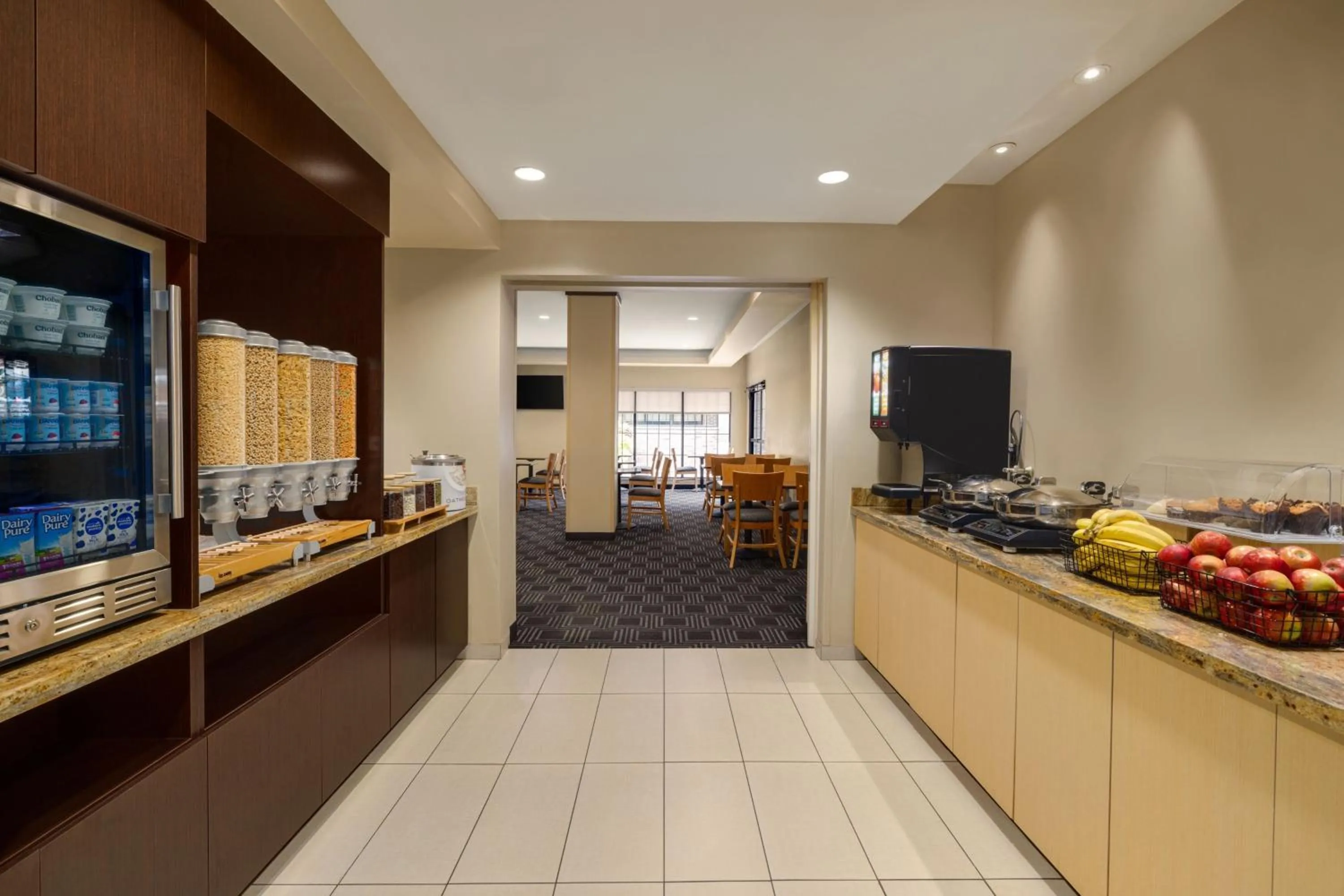 Breakfast in TownePlace Suites by Marriott Williamsport