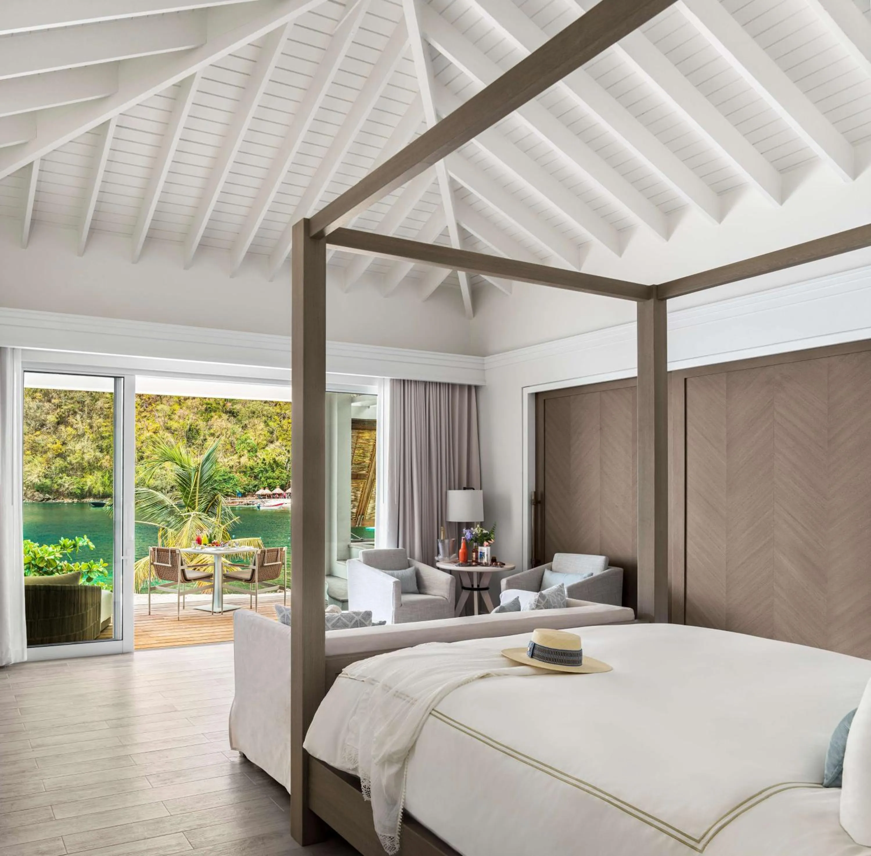 Photo of the whole room, Bed in Sugar Beach, A Viceroy Resort