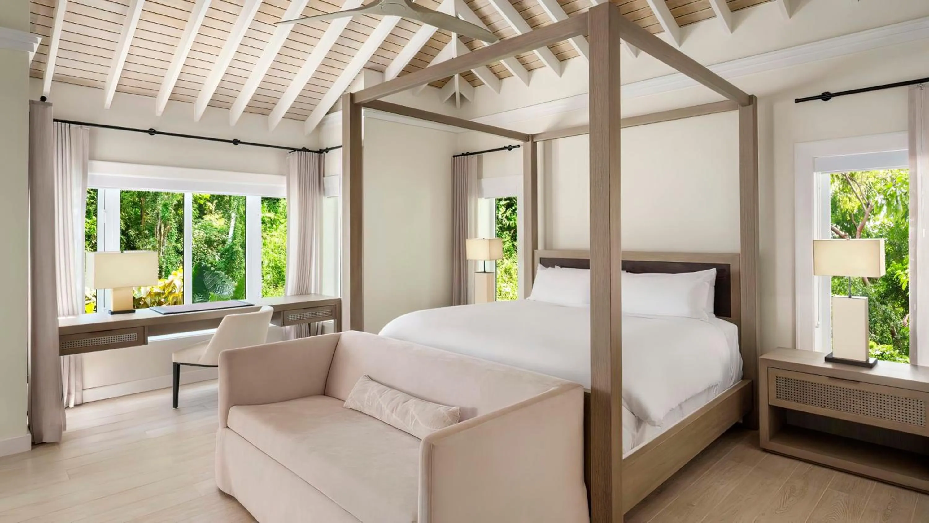 Photo of the whole room, Bed in Sugar Beach, A Viceroy Resort