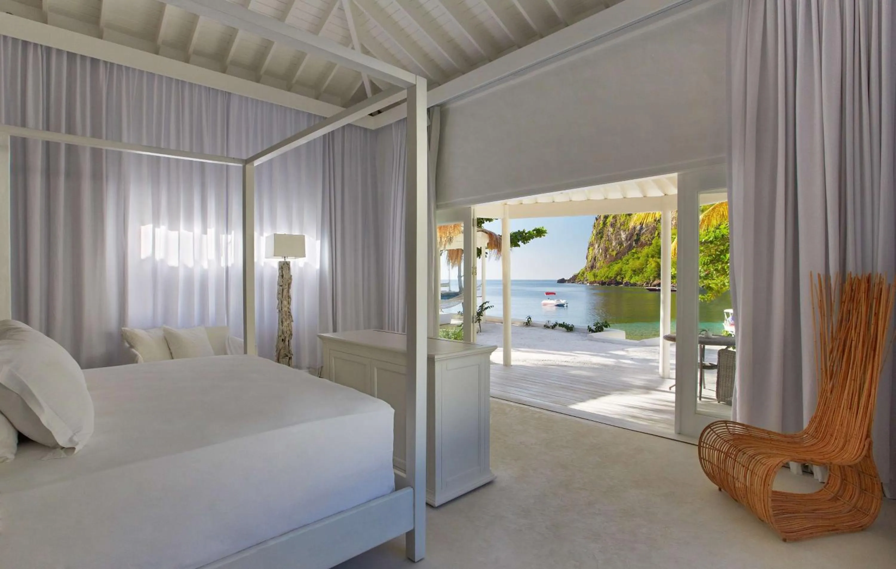 Photo of the whole room, Bed in Sugar Beach, A Viceroy Resort