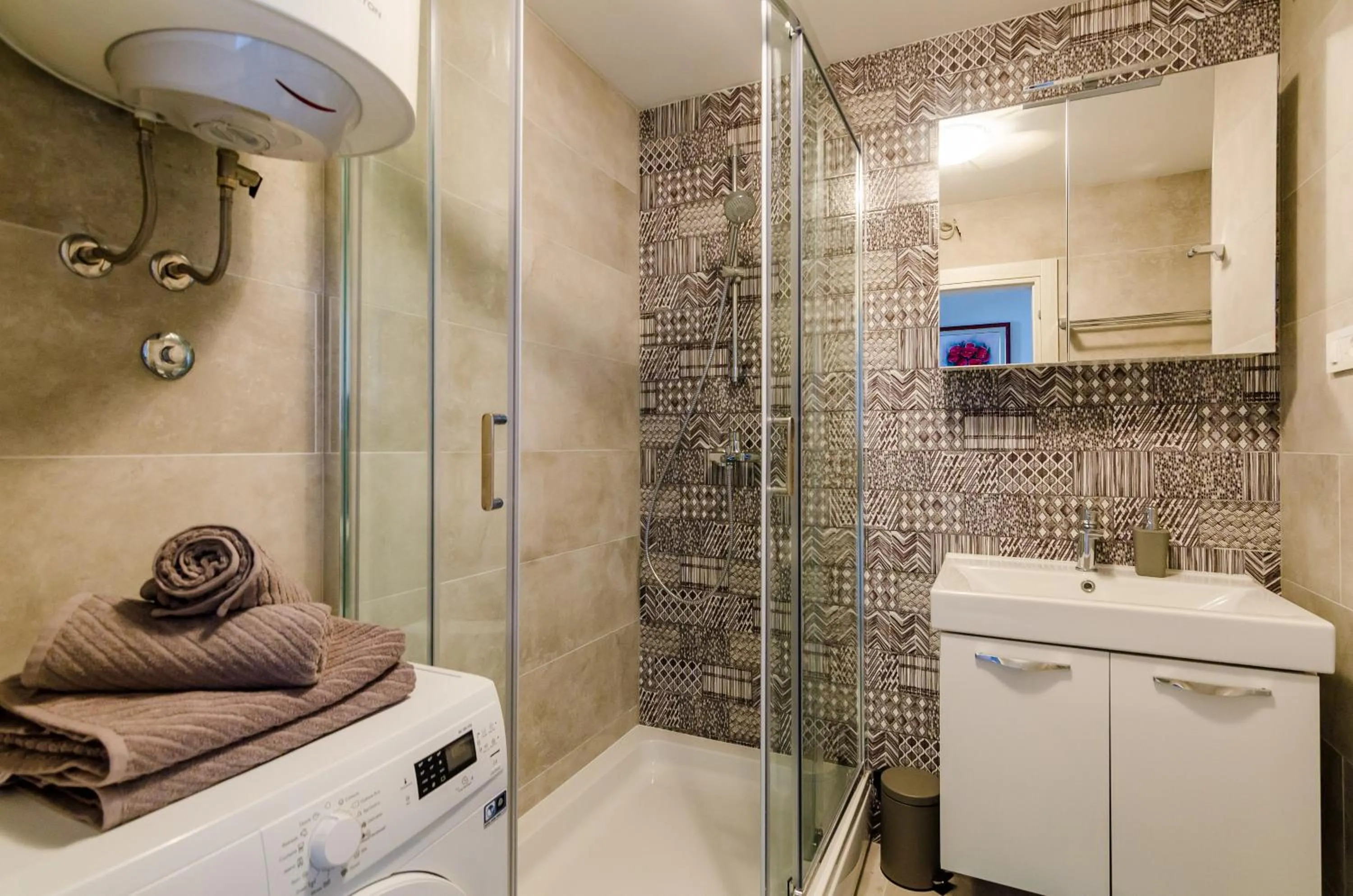 Bathroom in Apartments Lazarin