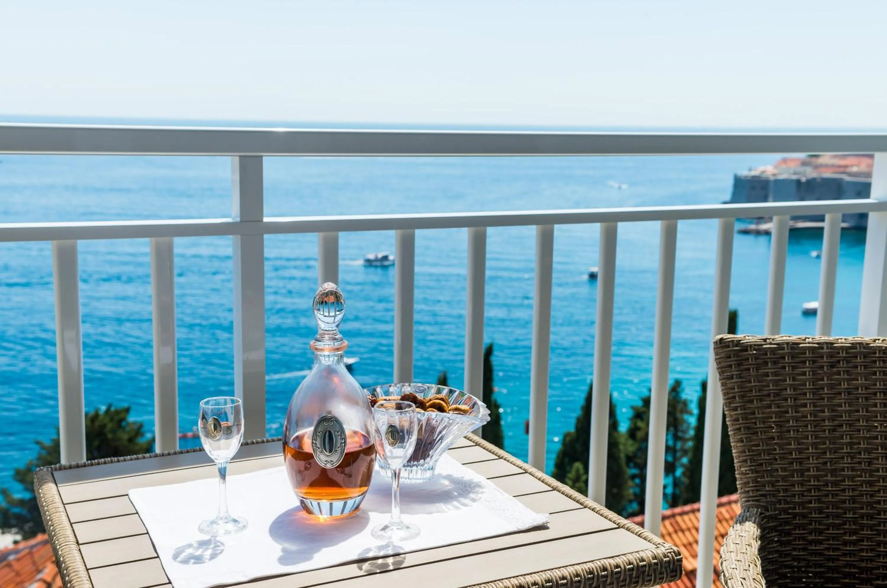 Sea view in Apartments Lazarin