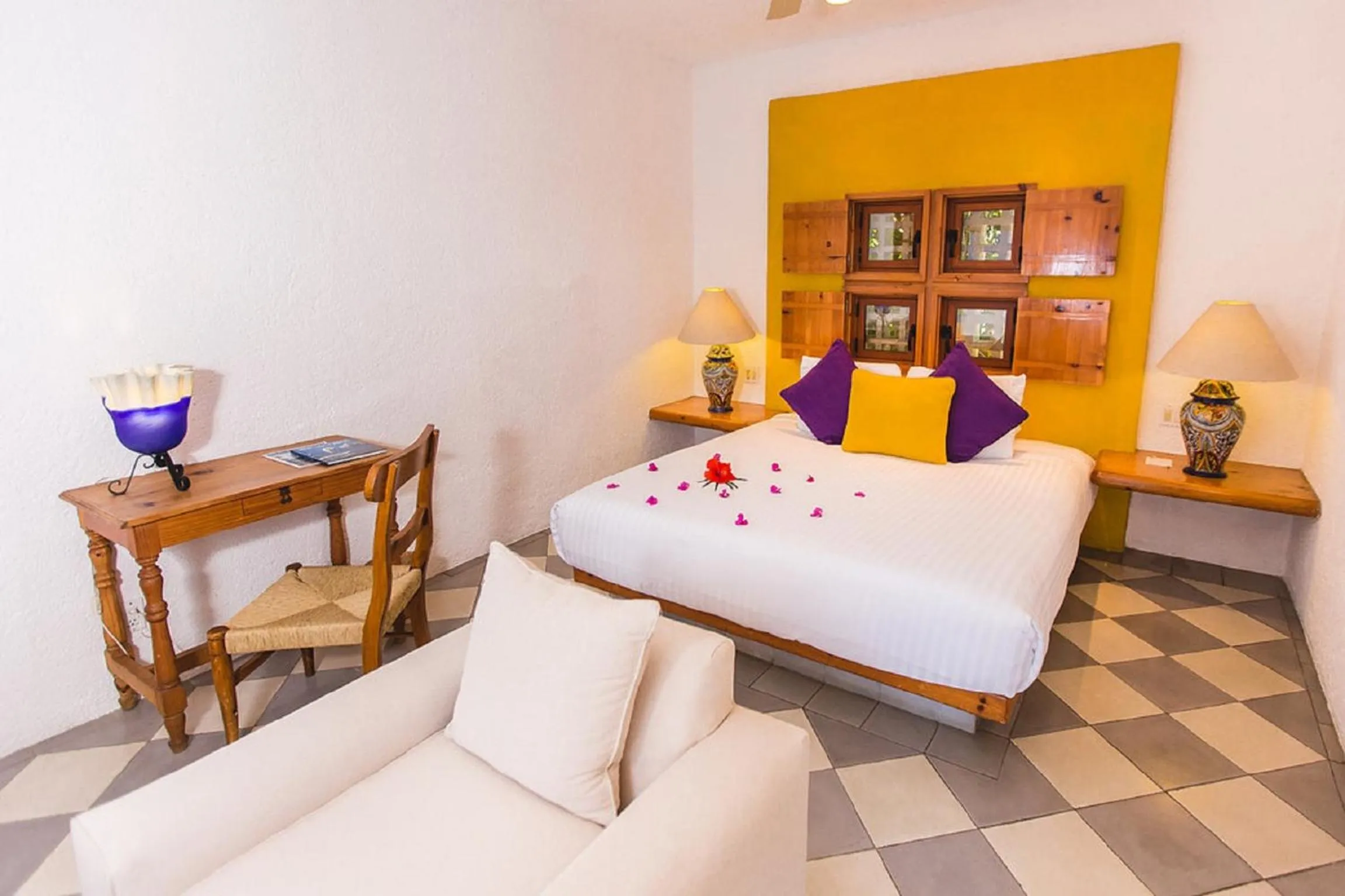 Bed in Casa Natalia Boutique Hotel Adults Only