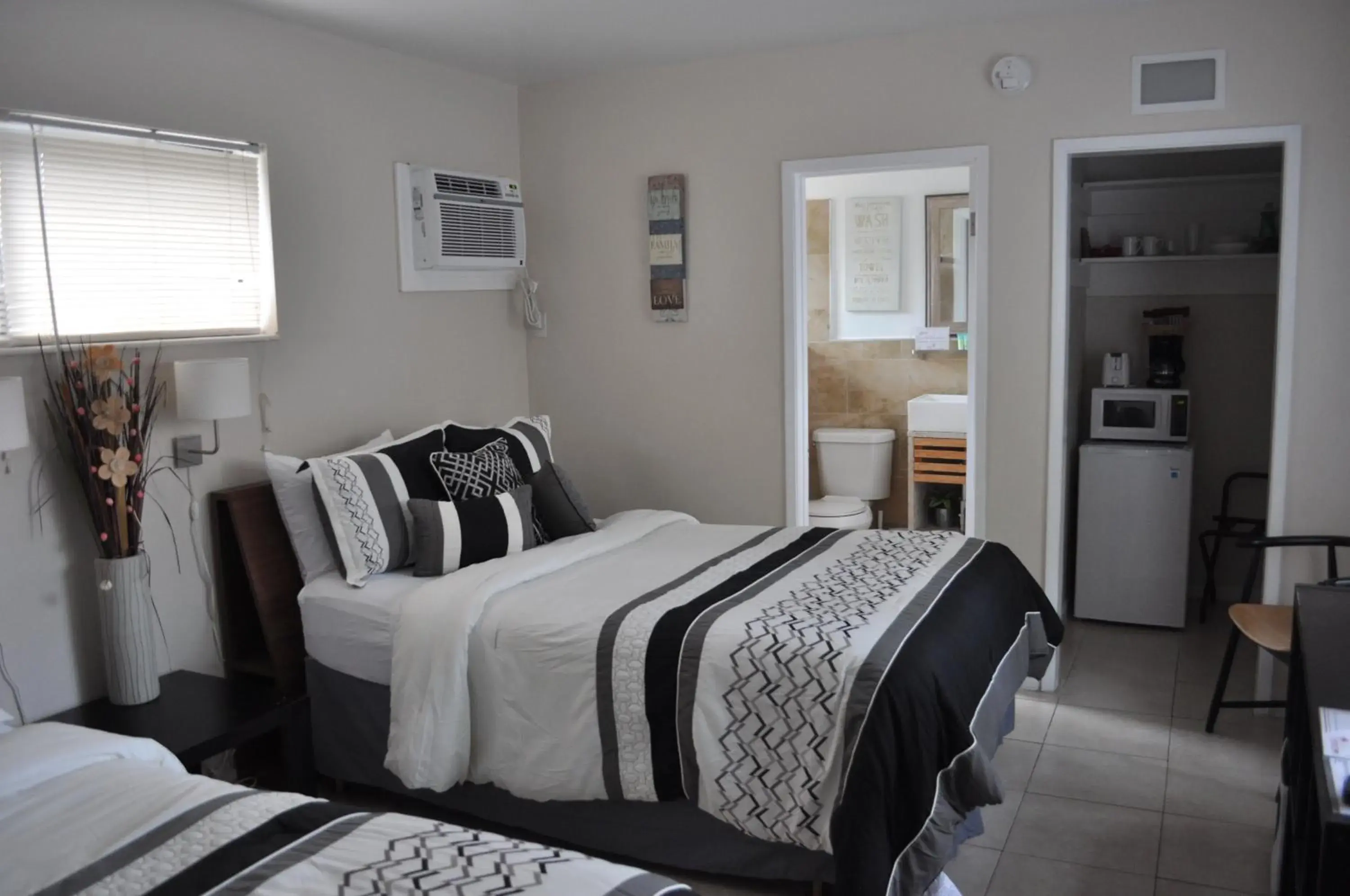 Bed in Best Florida Resort Bed in Best Florida Resort