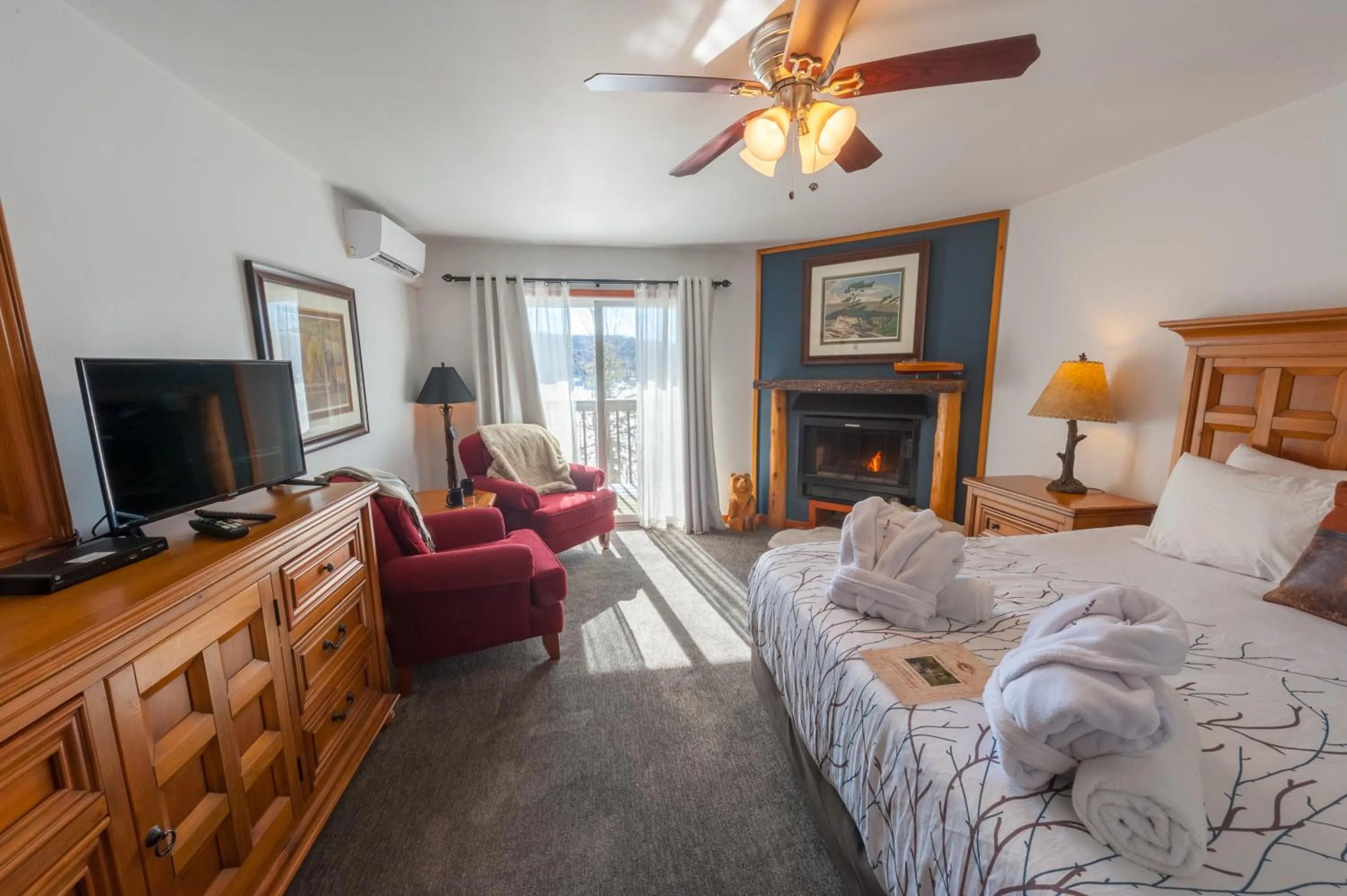 flat iron, Bed in Heather Lodge