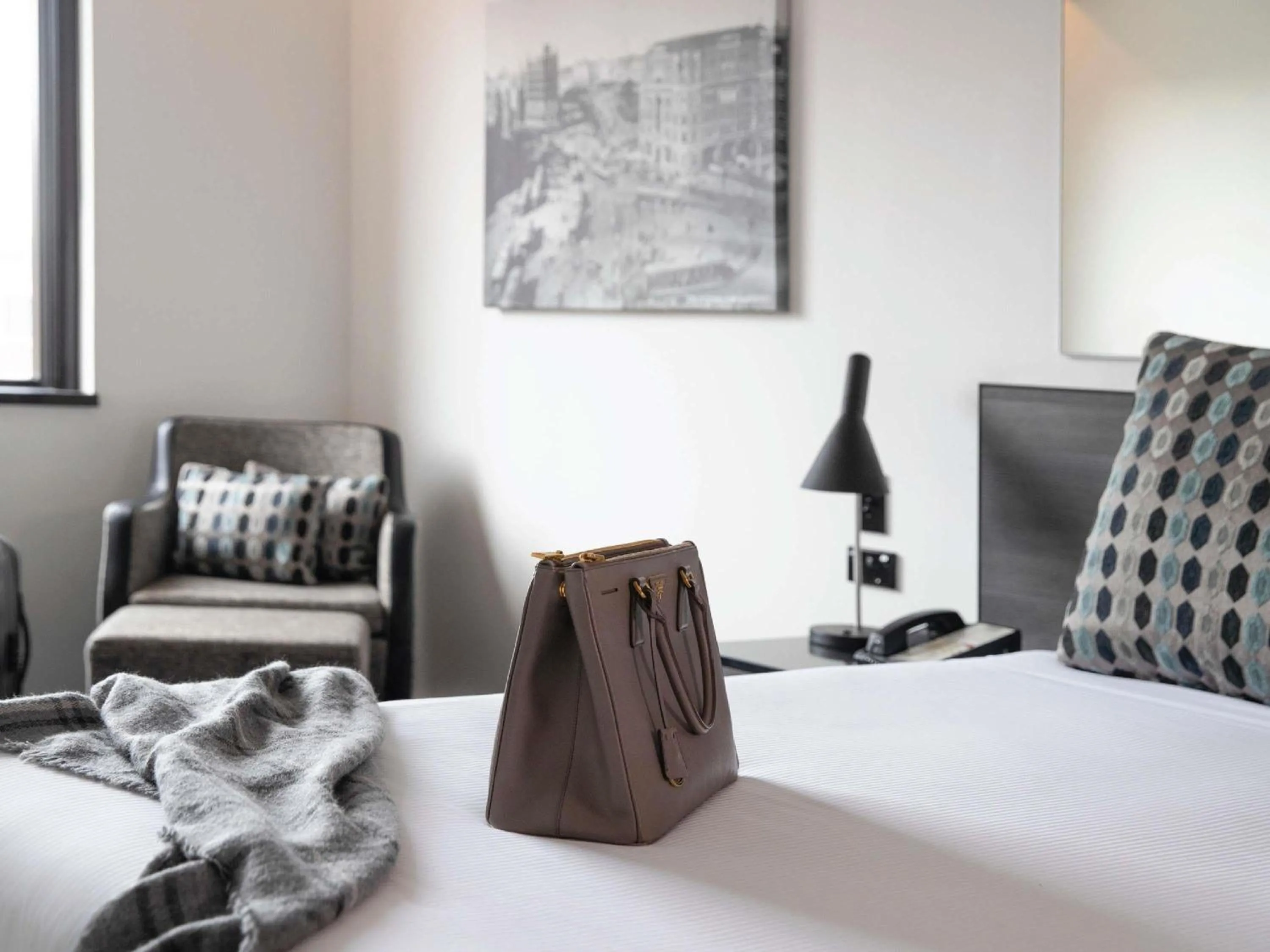 Bedroom, Bed in Mercure Sydney