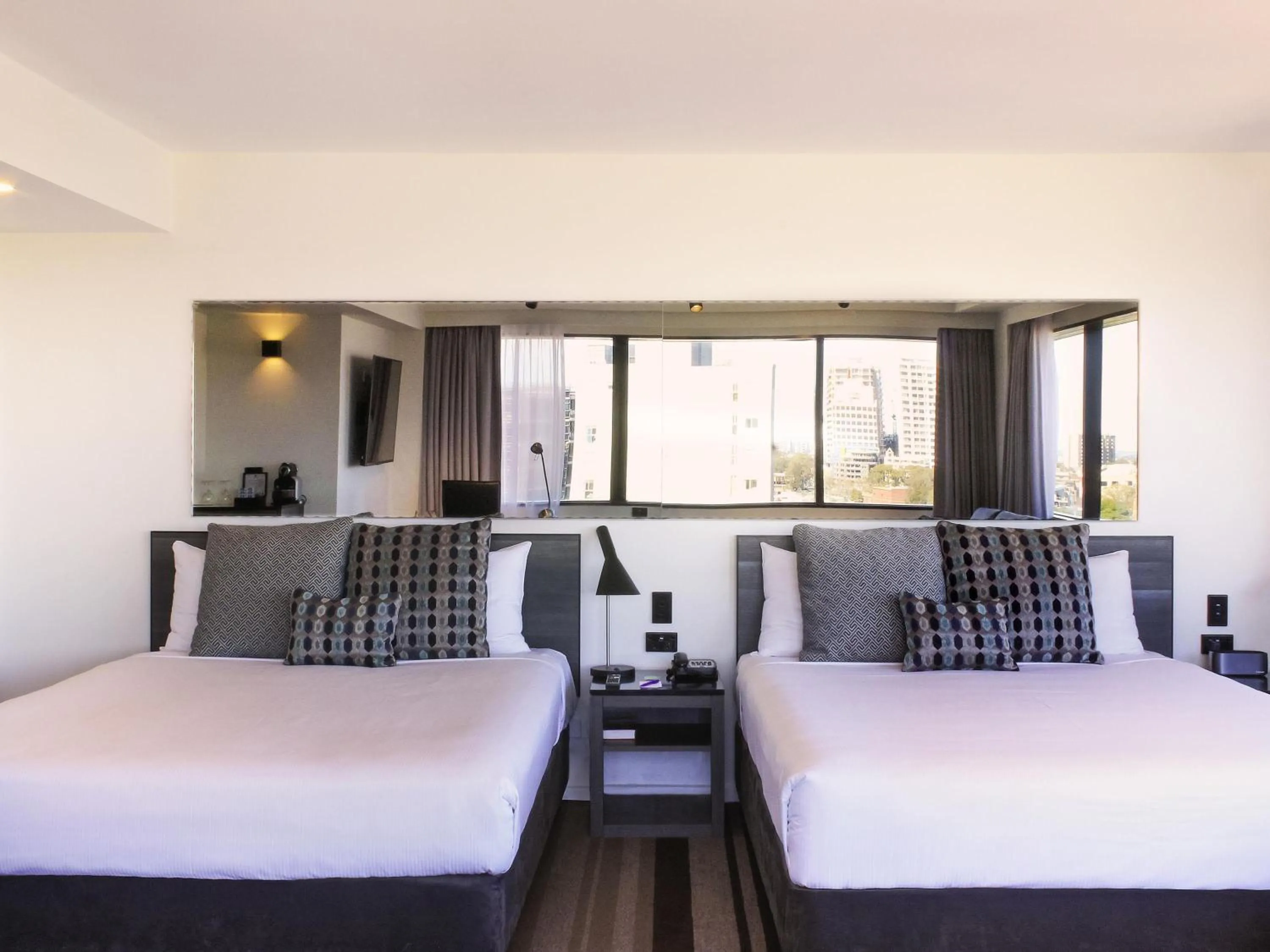 Bedroom, Bed in Mercure Sydney